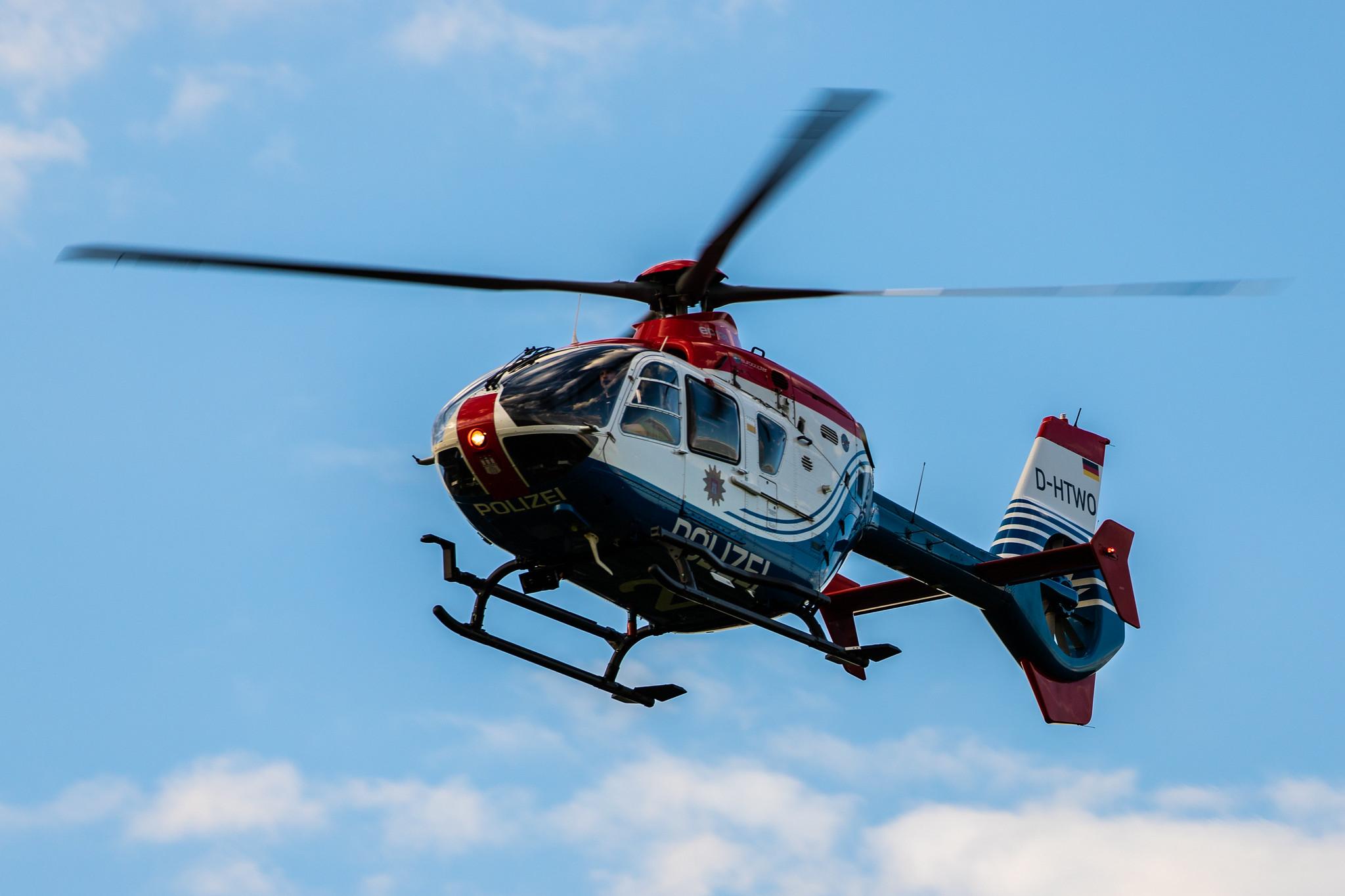 Hamburg Airport: Polizei Hamburg |  Airbus Helicopters H135 EC35 | D-HTWO | MSN 0343