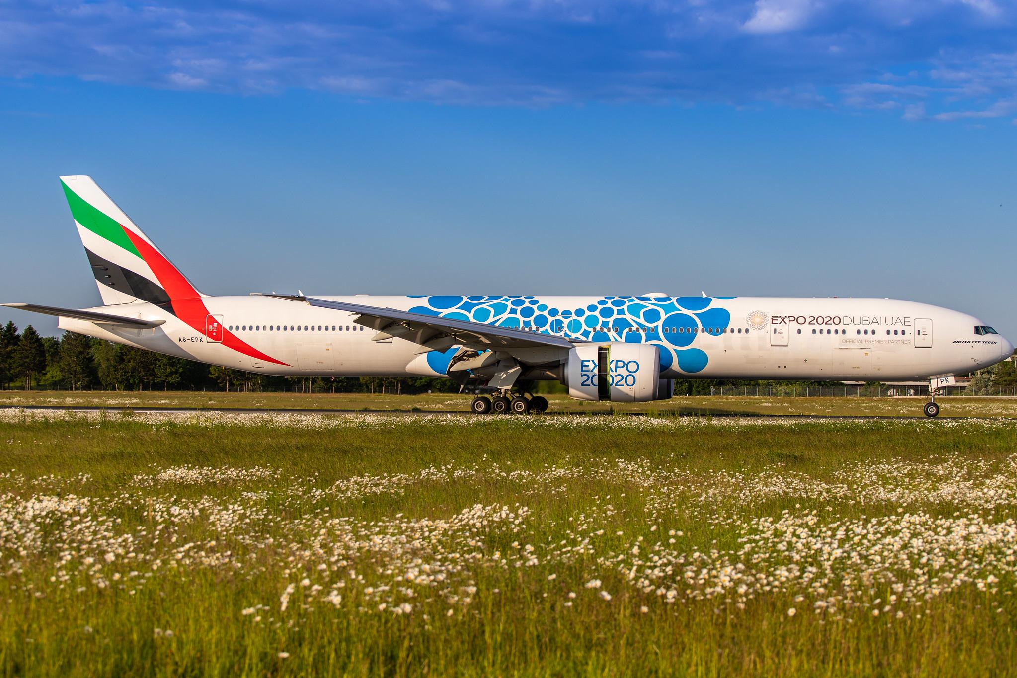 Hamburg Airport (HAM/EDDH): Emirates (EK / UAE) |  Livery: Expo 2020 - Mobility Livery |  Boeing 777-31H(ER) B77W | A6-EPK | MSN 42330