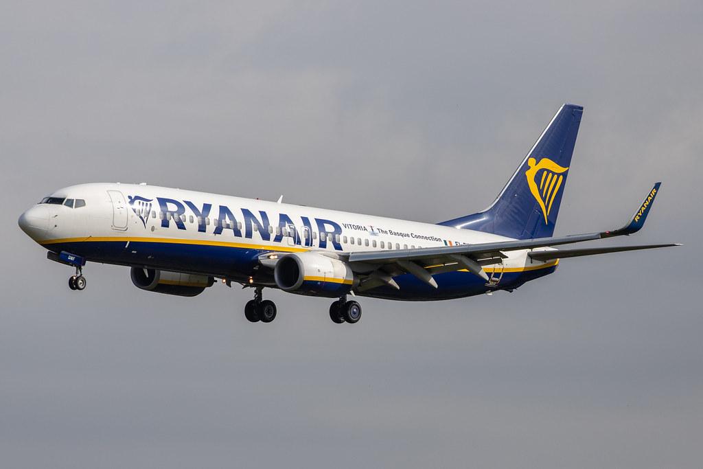 Hamburg Airport: Ryanair (FR / RYR) |  Boeing 737-8AS B738 | EI-DWF | MSN 33619