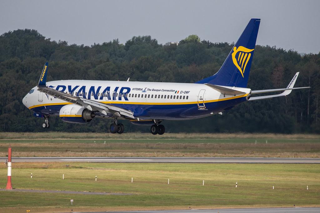 Hamburg Airport: Ryanair (FR / RYR) |  Boeing 737-8AS B738 | EI-DWF | MSN 33619