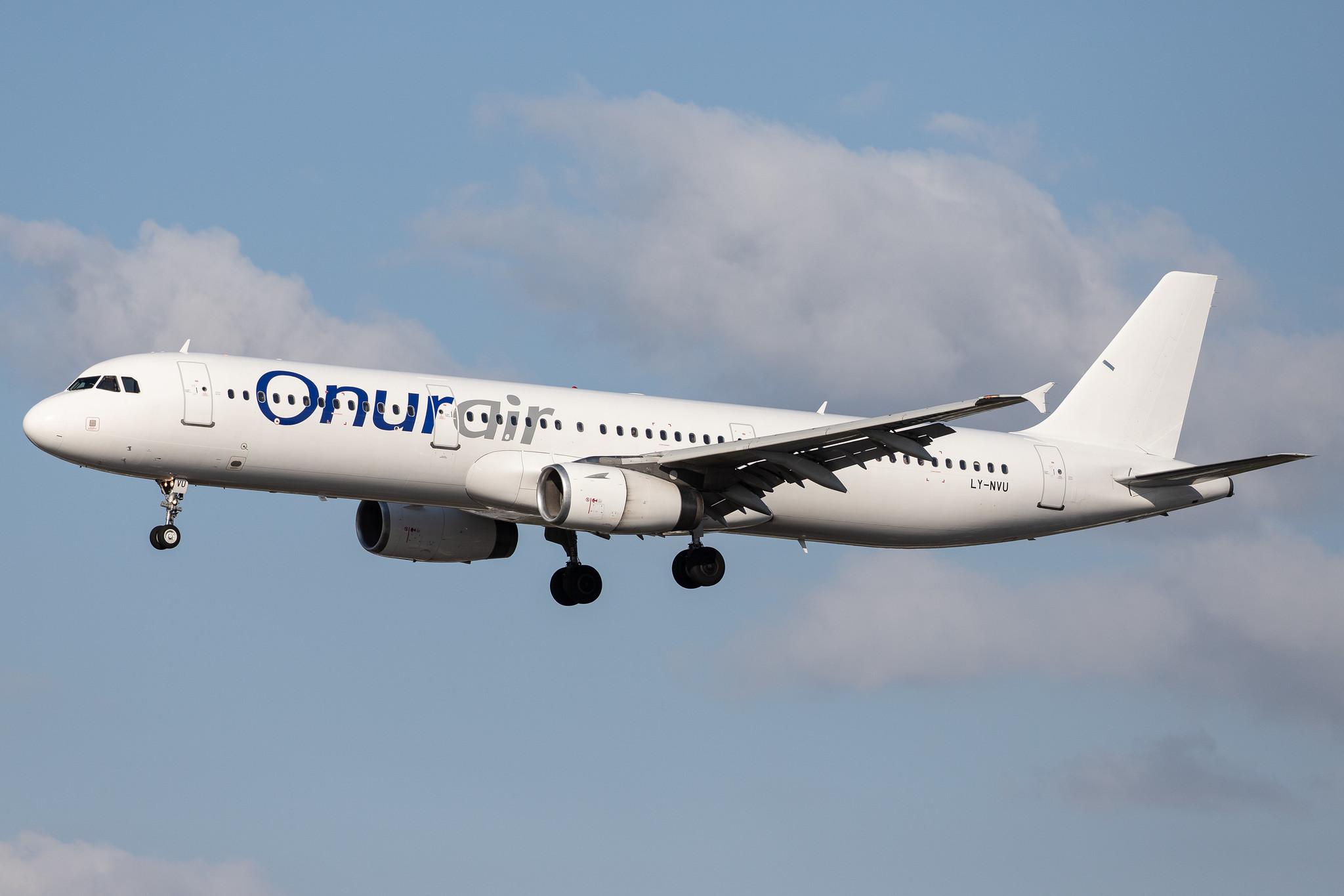 Hamburg Airport: Onur Air (8Q / OHY) | Operator: Avion Express |  Airbus A321-231 A321 | LY-NVU | MSN 1421