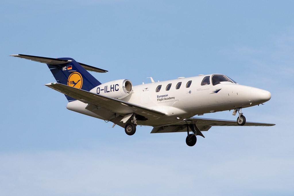 Hamburg Airport: Lufthansa Flight Training (LH / DLH) | Operator: Lufthansa |  Cessna 525 CitationJet CJ1+ C525 | D-ILHC | MSN 525-0695