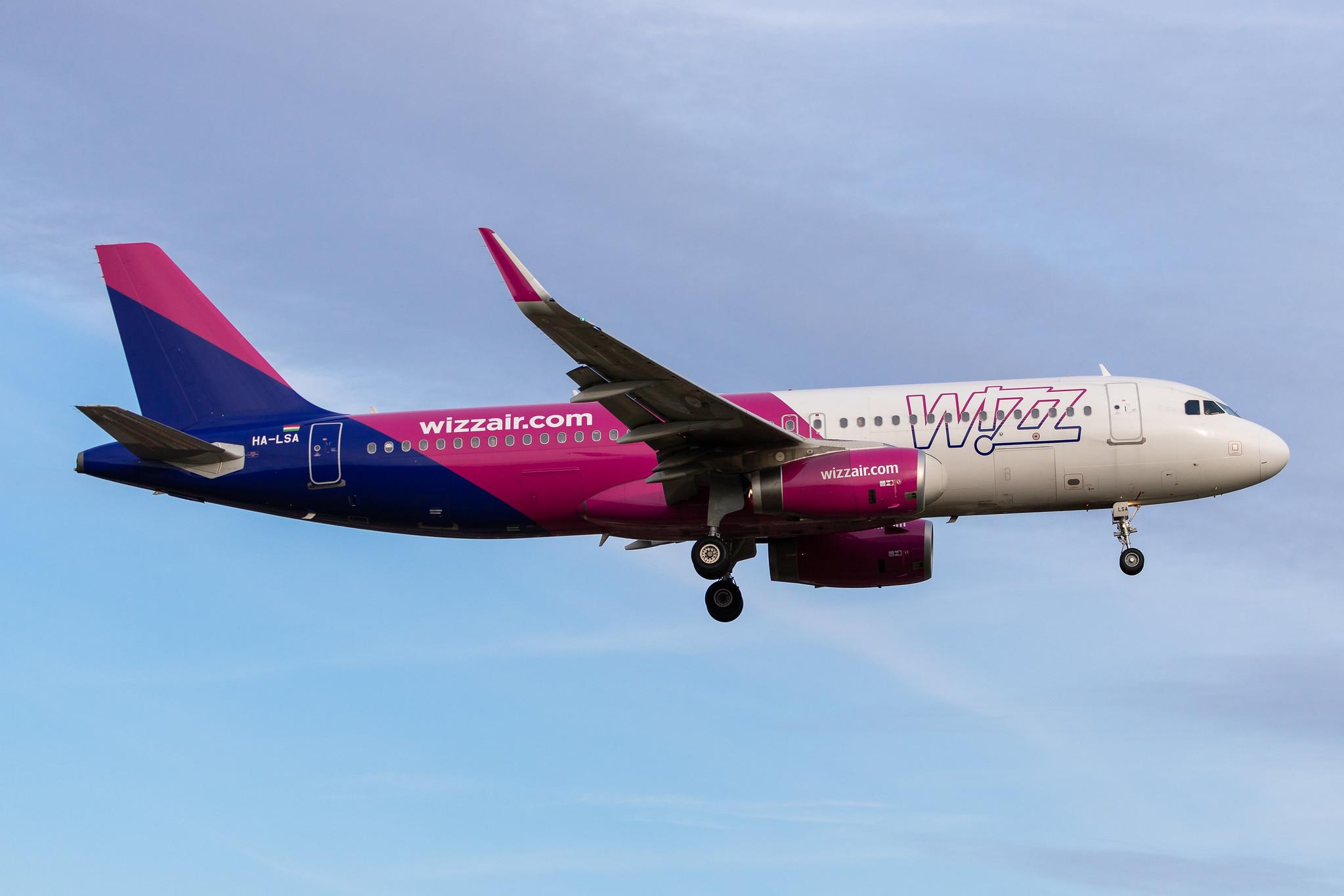 Hamburg Airport: Wizz Air (W6 / WZZ) |  Airbus A320-232 A320 | HA-LSA | MSN 8362