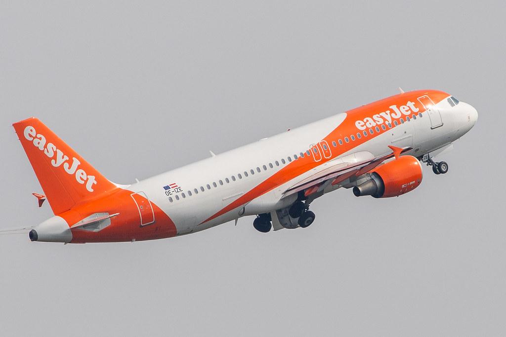 Flughafen Berlin Tegel (TXL): easyJet Airbus A320-214 A320 OE-IZE MSN 4594