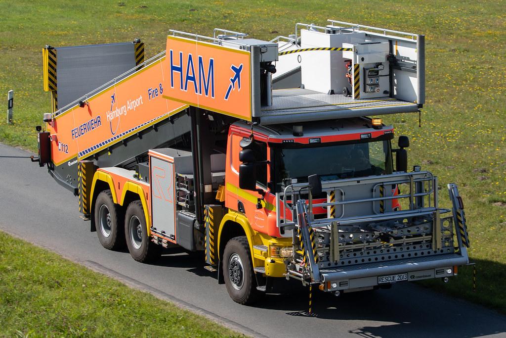 Hamburg Airport: Flughafenfeuerwehr / Fire & Rescue |