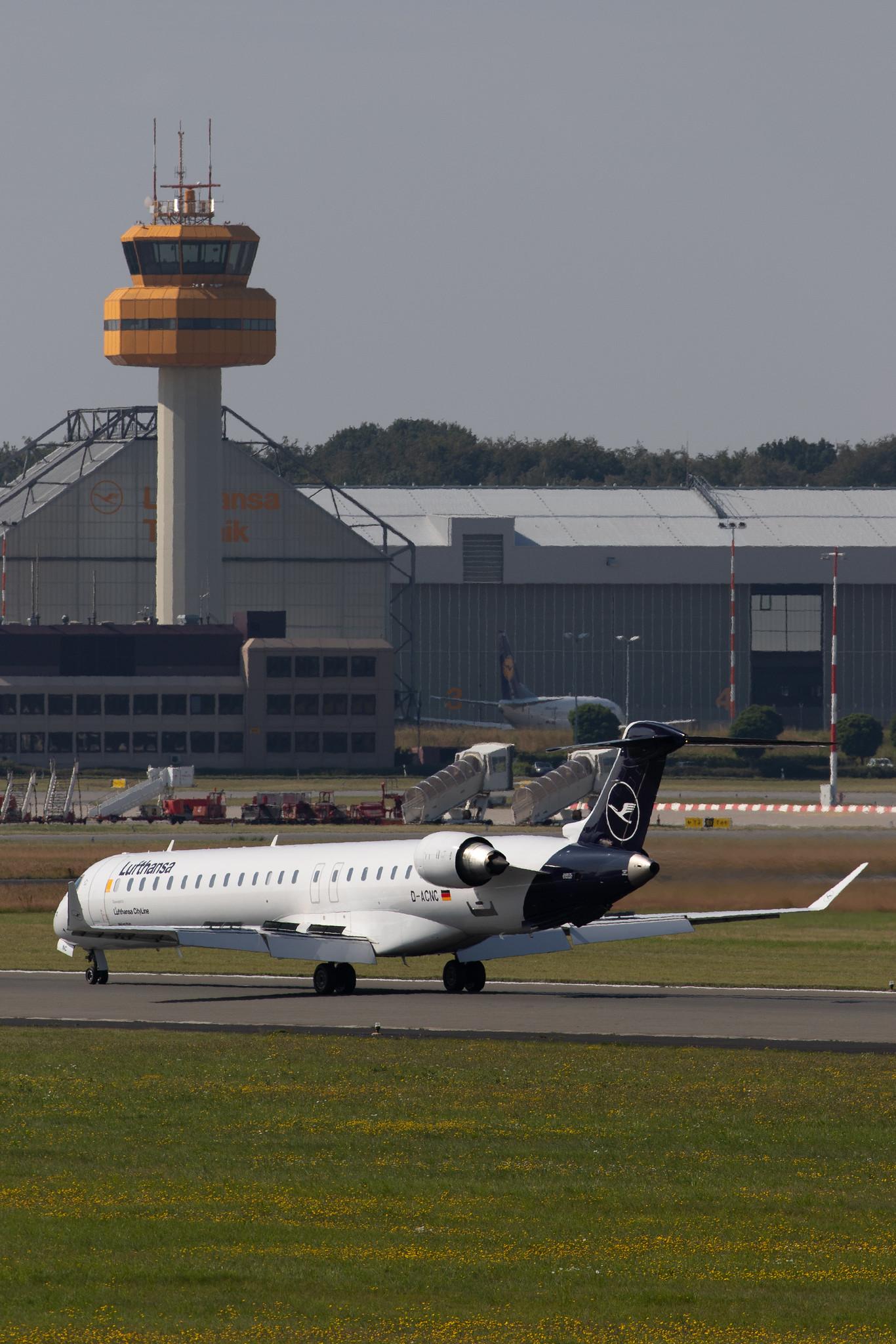 Hamburg Airport: Lufthansa (LH / DLH) | Operator: Lufthansa CityLine |  Mitsubishi CRJ-900LR CRJ9 | D-ACNC | MSN 15236