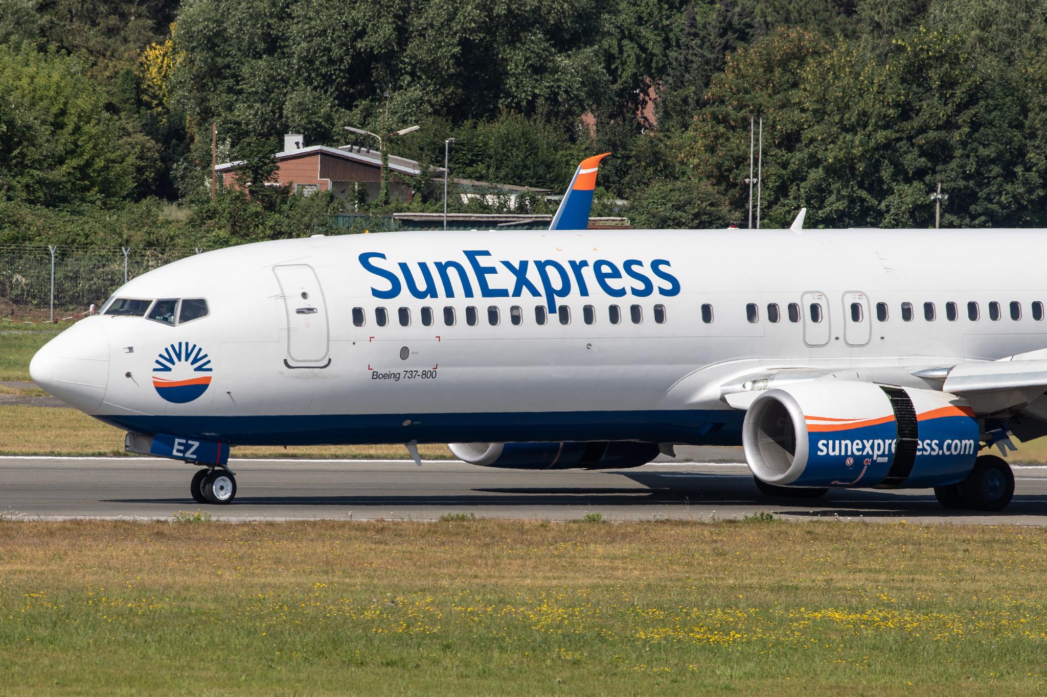 Hamburg Airport: SunExpress (XQ / SXS) |  Boeing 737-8HC B738 | TC-SEZ | MSN 61183