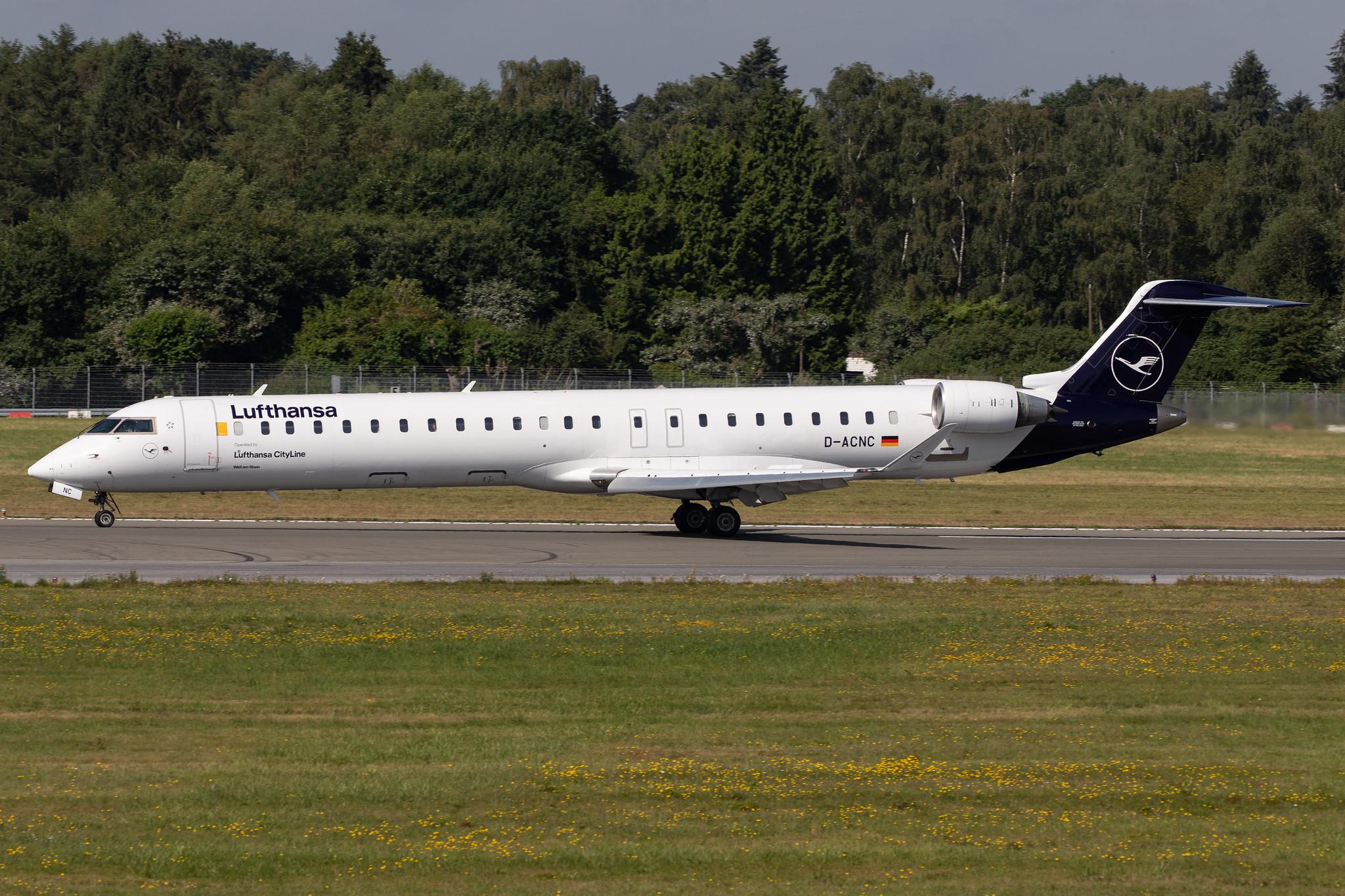 Hamburg Airport: Lufthansa (LH / DLH) | Operator: Lufthansa CityLine |  Mitsubishi CRJ-900LR CRJ9 | D-ACNC | MSN 15236