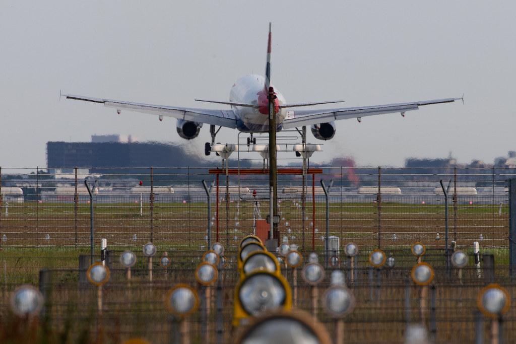 Hamburg Airport: Betreff: British Airways (BA / BAW) | Airbus A319-131 A319 | G-EUOC | MSN …