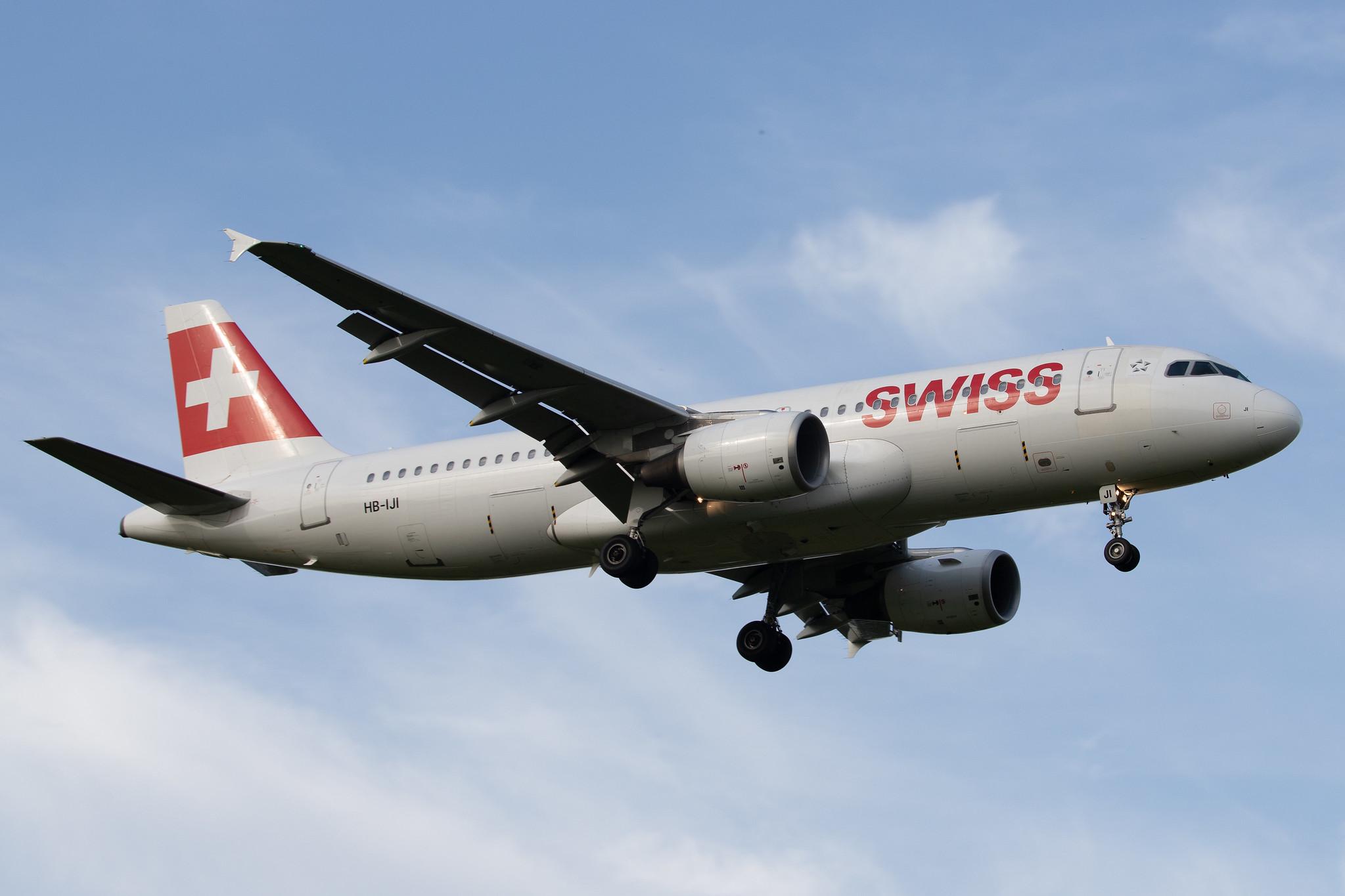 Hamburg Airport: Swiss (LX / SWR) | Airbus A320-214 A320 | HB-IJI | MSN 0577