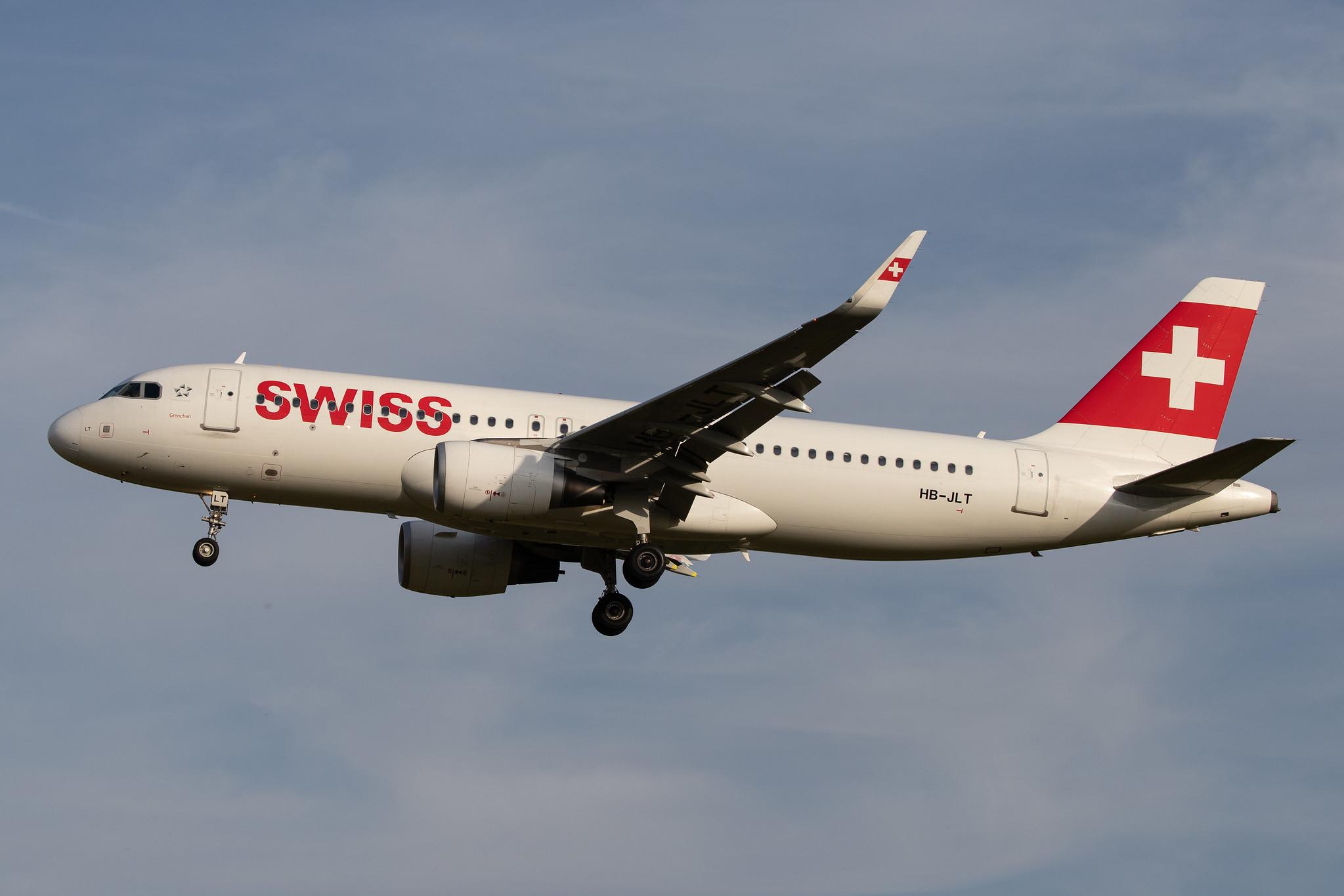 Hamburg Airport: Swiss (LX / SWR) | Airbus A320-214 A320 | HB-JLT | MSN 5518
