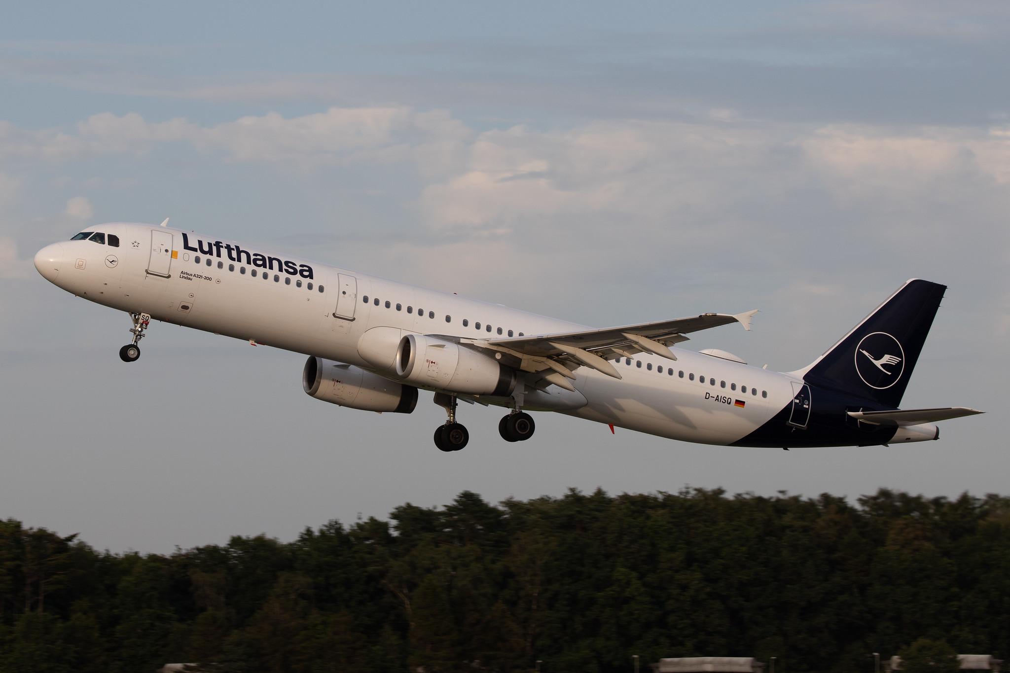 Hamburg Airport: Lufthansa (LH / DLH) | Airbus A321-231 A321 | D-AISQ | MSN 3936