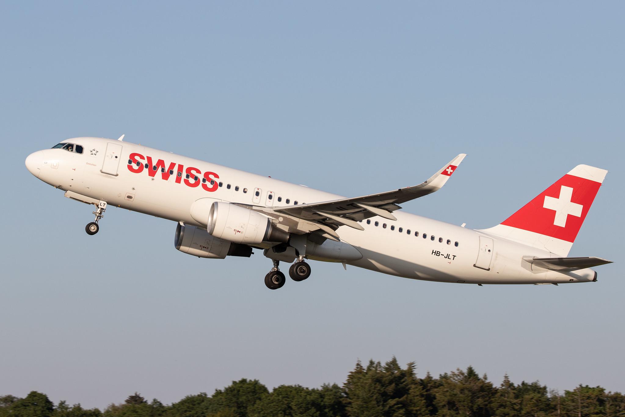 Hamburg Airport: Swiss (LX / SWR) | Airbus A320-214 A320 | HB-JLT | MSN 5518