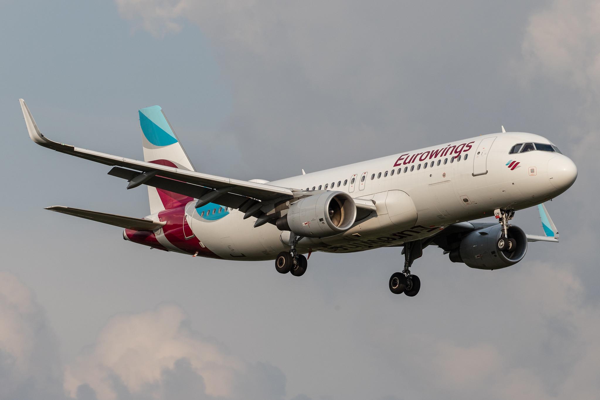 Hamburg Airport: Eurowings (EW / EWG) | Airbus A320-214 A320 | D-AEWI | MSN 7210