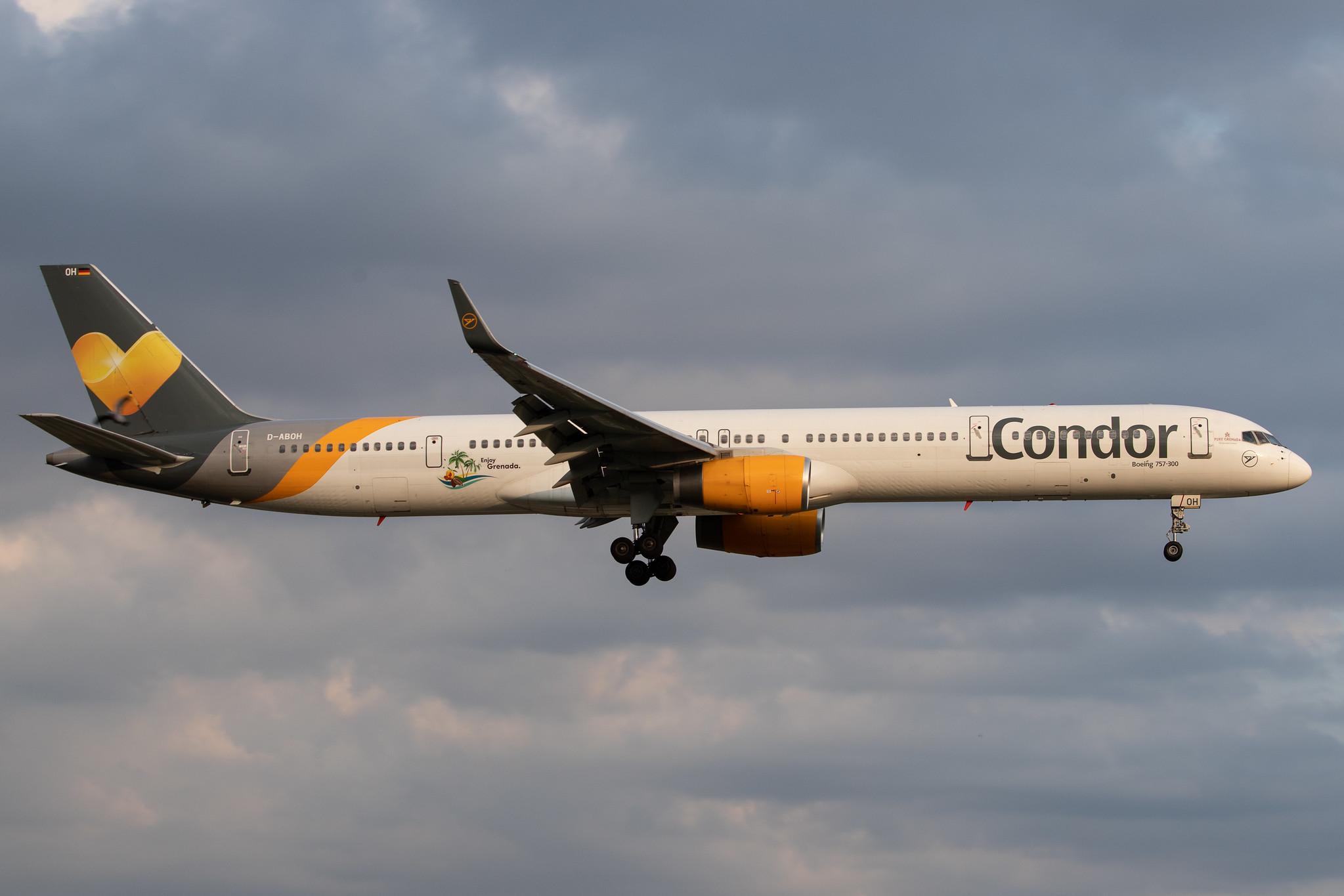 Hamburg Airport: Condor (DE / CFG) | Livery: Enjoy Grenada sticker | Boeing 757-330 B753 | D-ABOH | MSN 30030