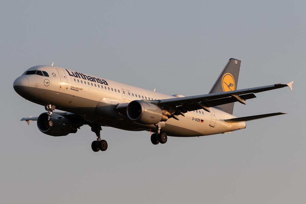 Hamburg Airport: Lufthansa (LH / DLH) |  Airbus A320-214 A320 | D-AIZB | MSN 4120