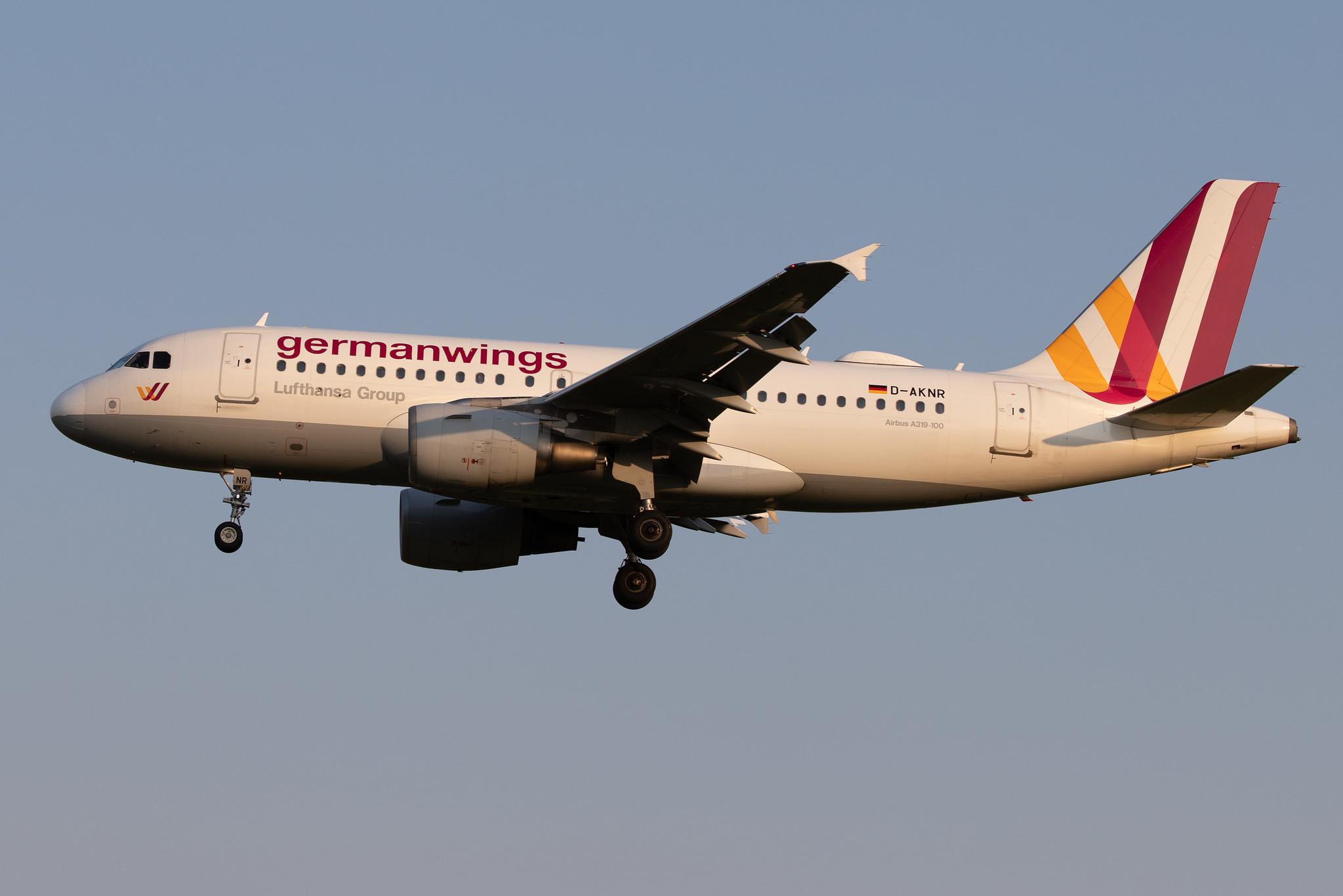 Hamburg Airport: Eurowings (EW / EWG) | Operator: Germanwings |  Airbus A319-112 A319 | D-AKNR | MSN 1209