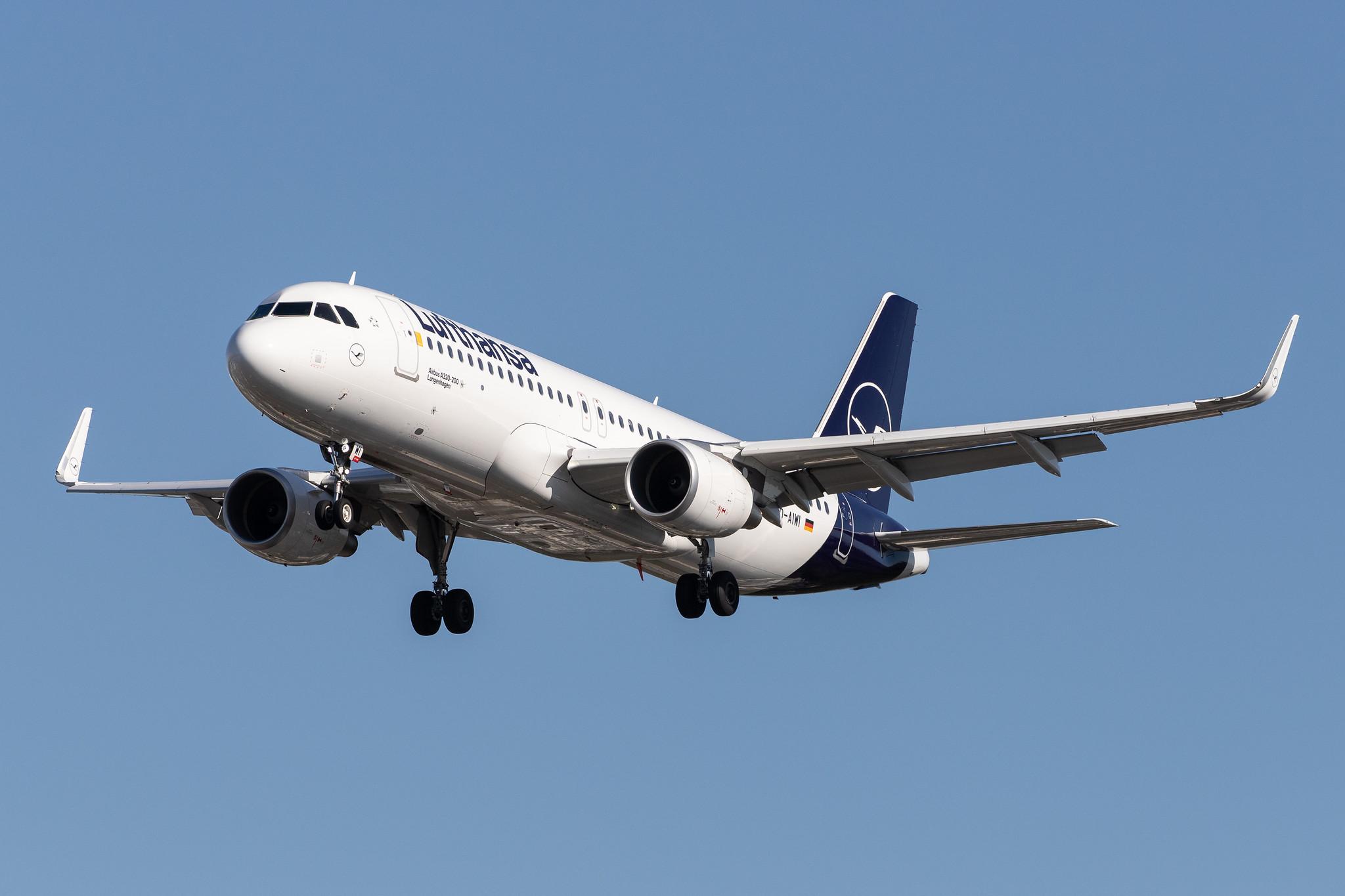Frankfurt Airport: Lufthansa (LH / DLH) |  Airbus A320-214 A320 | D-AIWI | MSN 8951