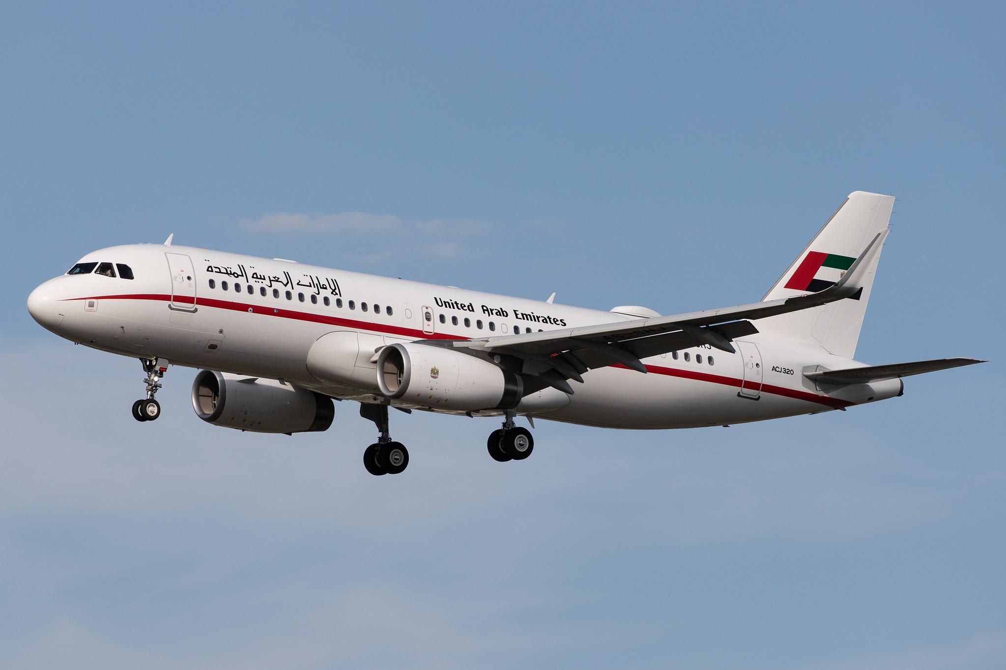 Frankfurt Airport: Sharjah Ruler  |  Airbus A320-232(CJ) A320 | A6-SHJ | MSN 6659