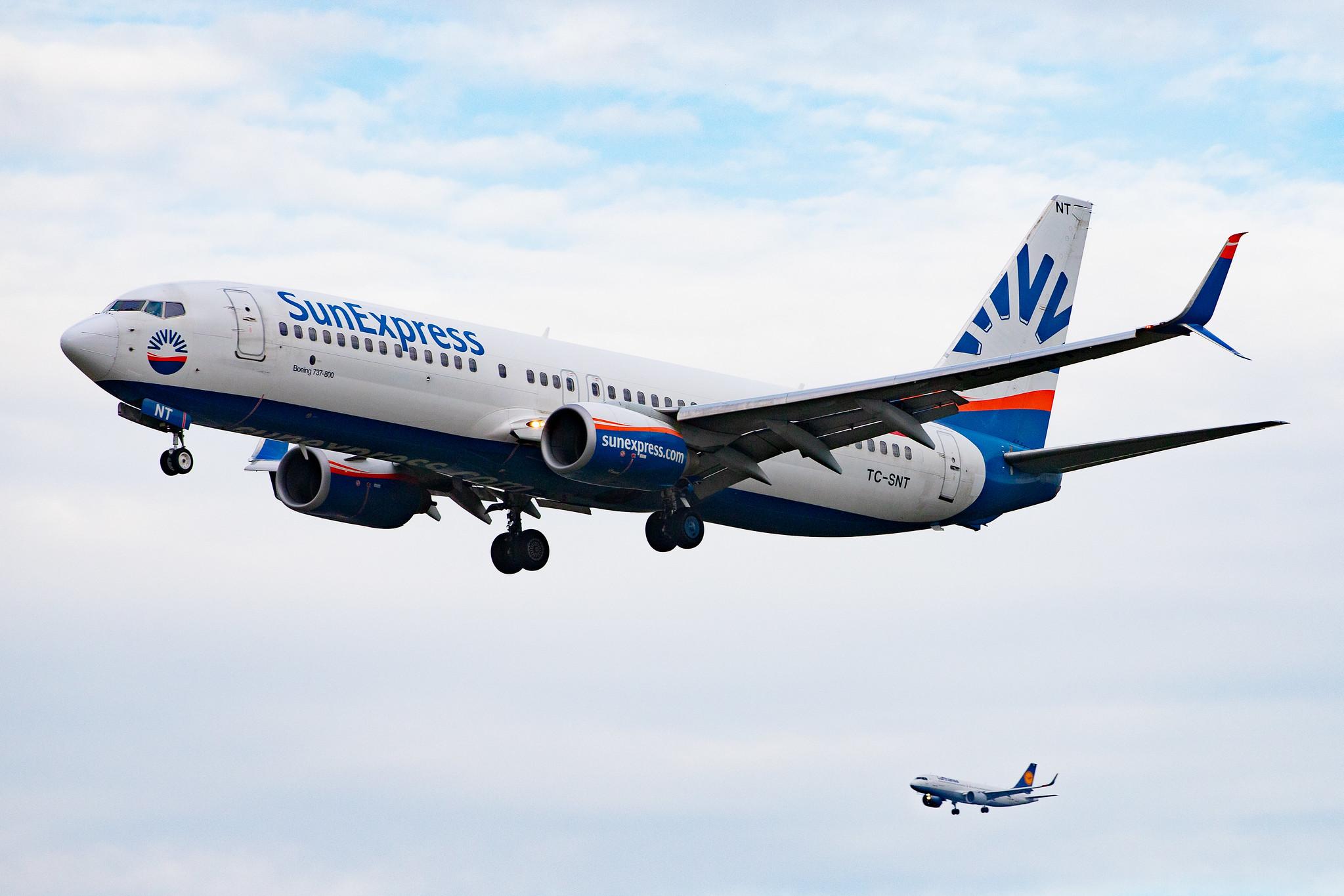 Frankfurt Airport: SunExpress (XQ / SXS) |  Boeing 737-8HC B738 | TC-SNT | MSN 40755