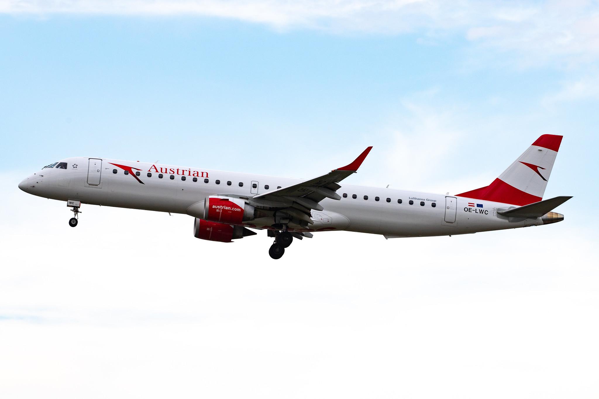 Frankfurt Airport: Austrian Airlines (OS / AUA) |  Embraer ERJ-195LR E195 | OE-LWC | MSN 19000350