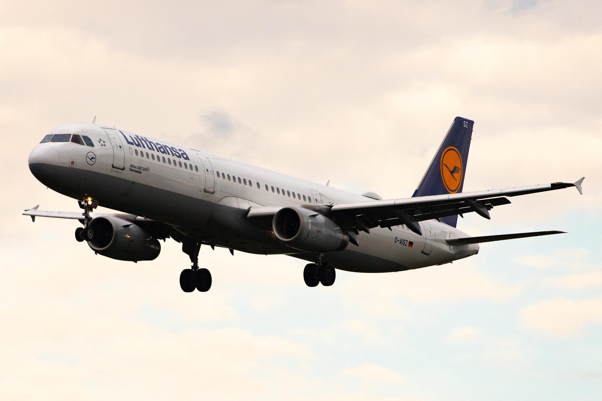 Frankfurt Airport: Lufthansa (LH / DLH) |  Airbus A321-231 A321 | D-AISZ | MSN 4085