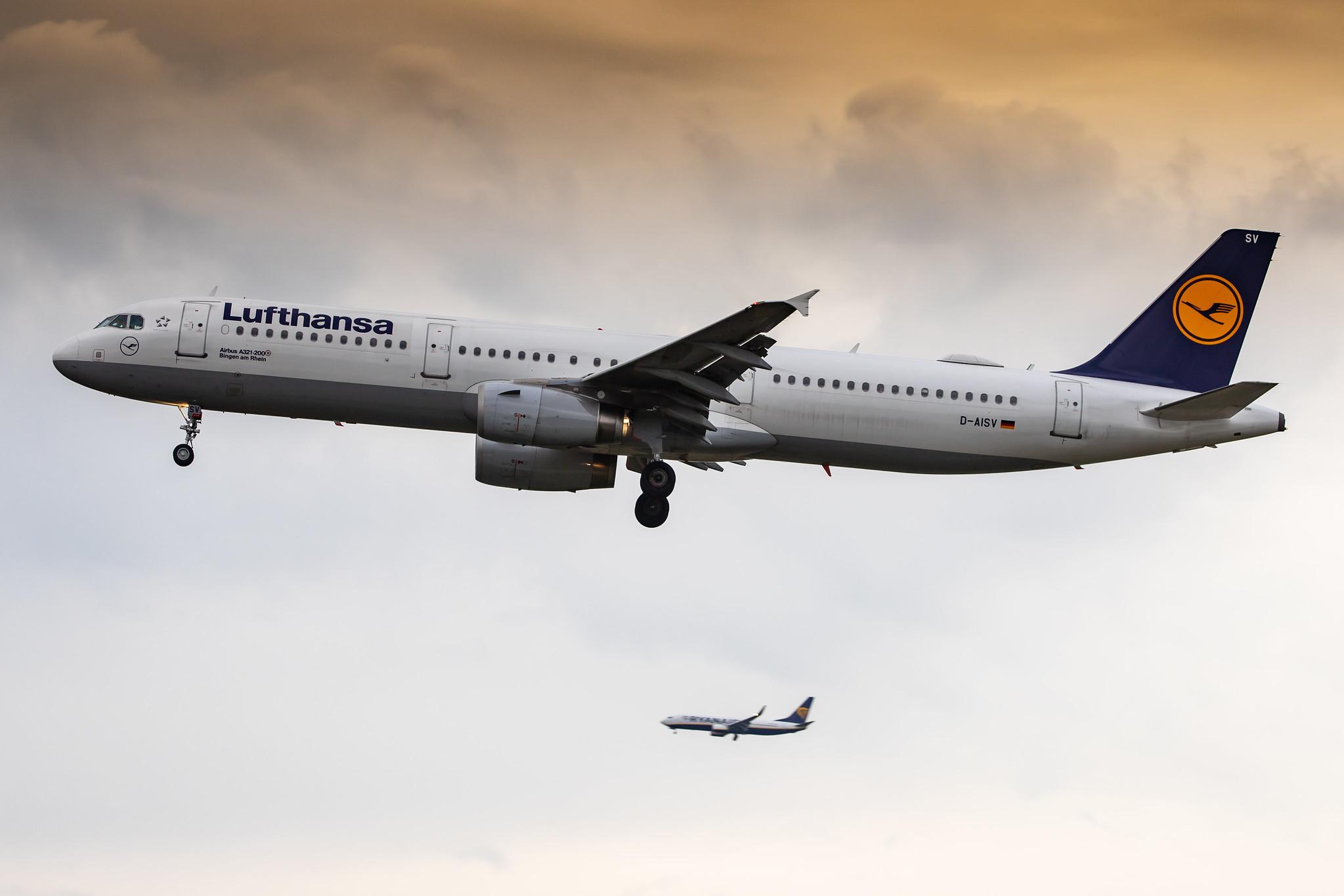 Frankfurt Airport: Lufthansa (LH / DLH) |  Airbus A321-231 A321 | D-AISV | MSN 4050
