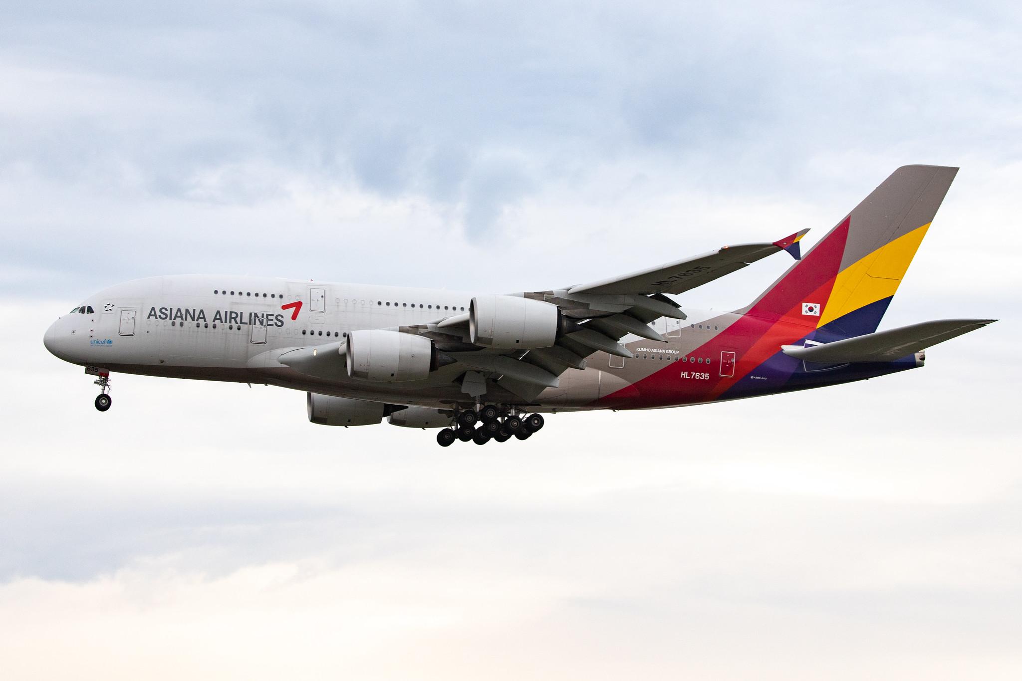 Frankfurt Airport: Asiana Airlines (OZ / AAR) |  Airbus A380-841 A388 | HL7635 | MSN 183