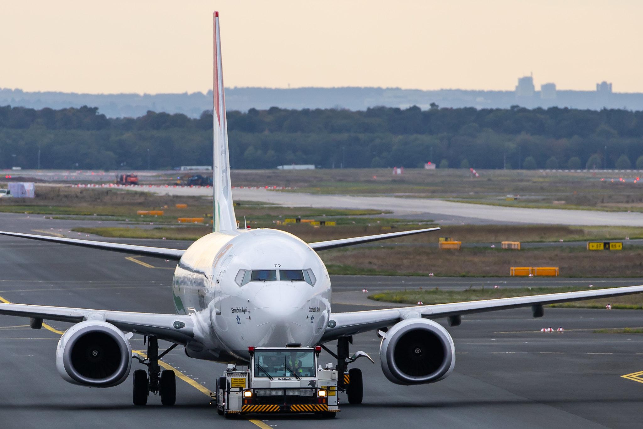 Frankfurt Airport: Somon Air (SZ / SMR) |  Boeing 737-8GJ B738 | EY-777 | MSN 34960