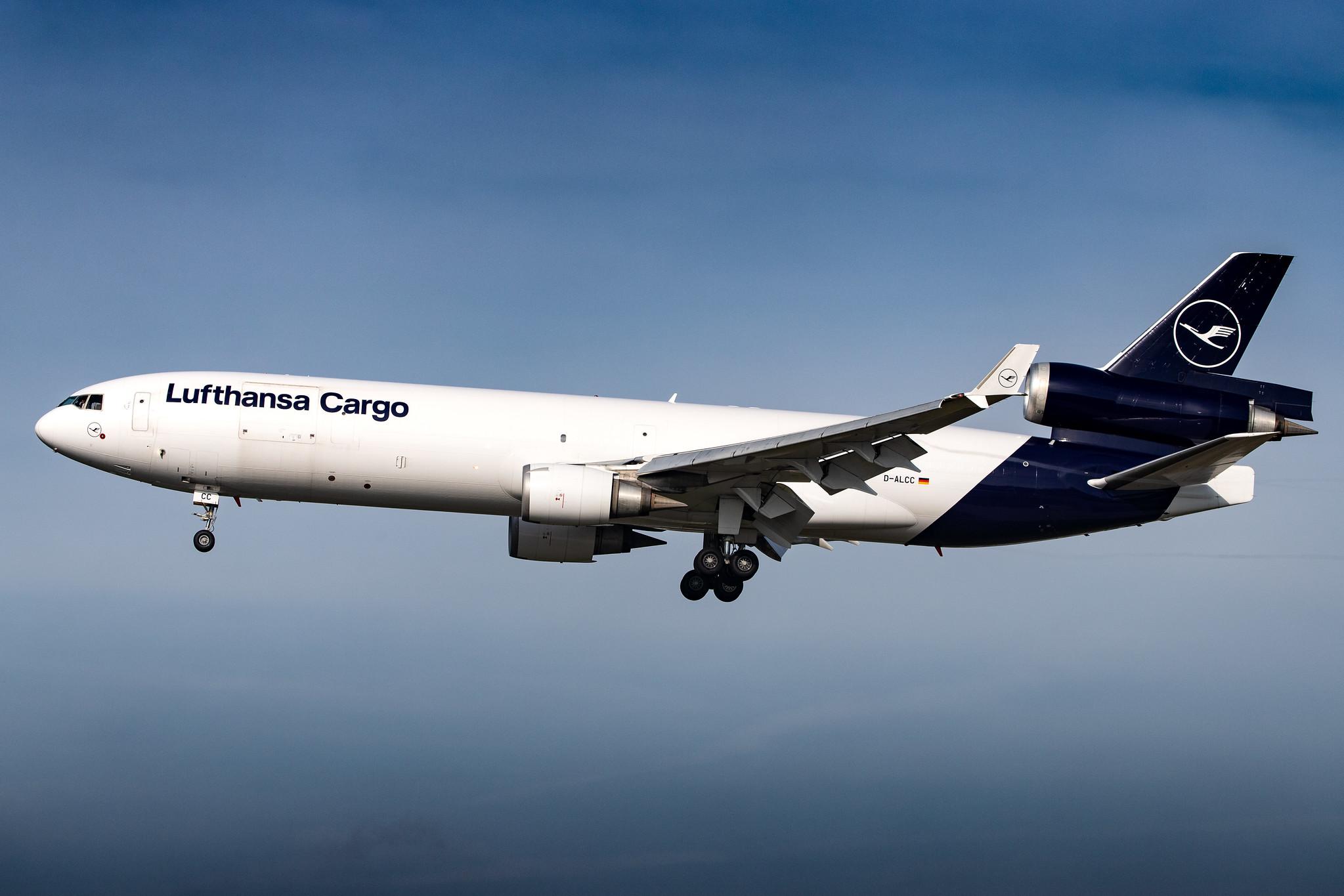 Frankfurt Airport: Lufthansa Cargo (/ GEC) |  McDonnell Douglas MD-11F MD11 | D-ALCC | MSN 48783