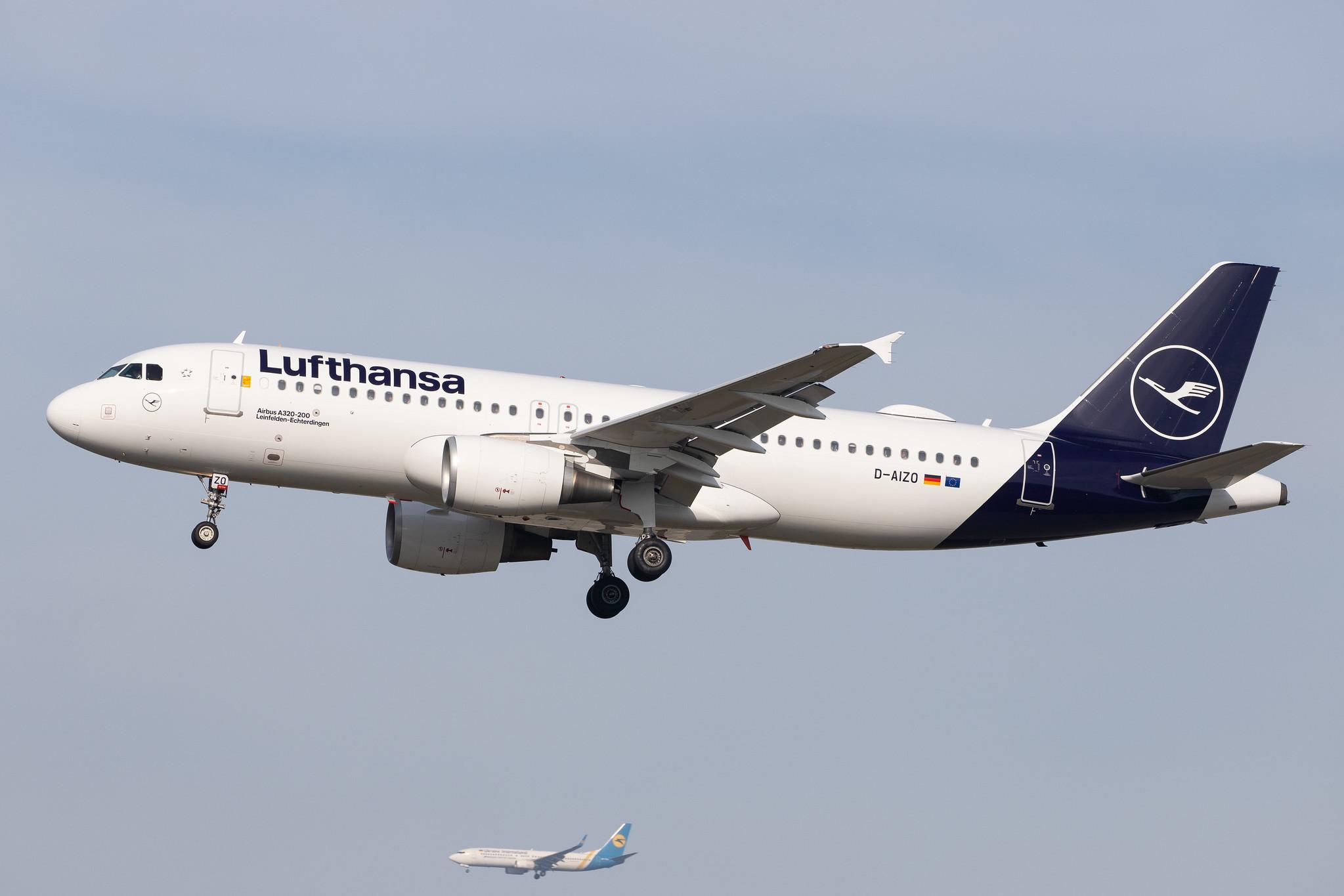 Frankfurt Airport: Lufthansa (LH / DLH) |  Airbus A320-214 A320 | D-AIZO | MSN 5441