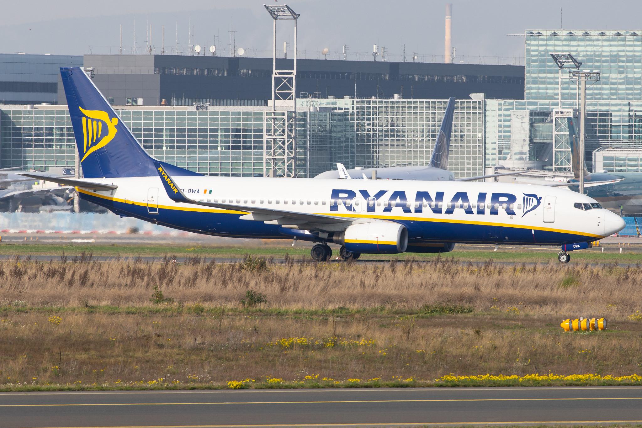 Frankfurt Airport: Ryanair (FR / RYR) |  Boeing 737-8AS B738 | EI-DWA | MSN 33617