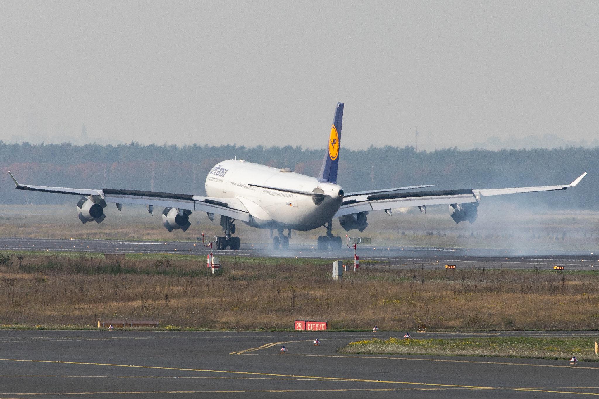 Frankfurt Airport: Lufthansa (LH / DLH) |  Airbus A340-313 A343 | D-AIGM | MSN 0158
