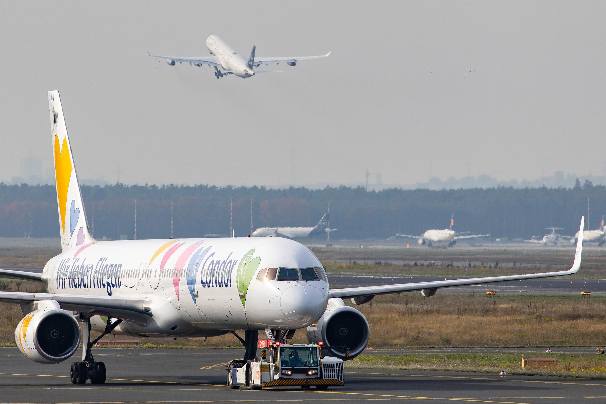 Frankfurt Airport: Condor (DE / CFG) |  Livery: Wir Lieben Fliegen Livery |  Boeing 757-330 B753 | D-ABON | MSN 29023