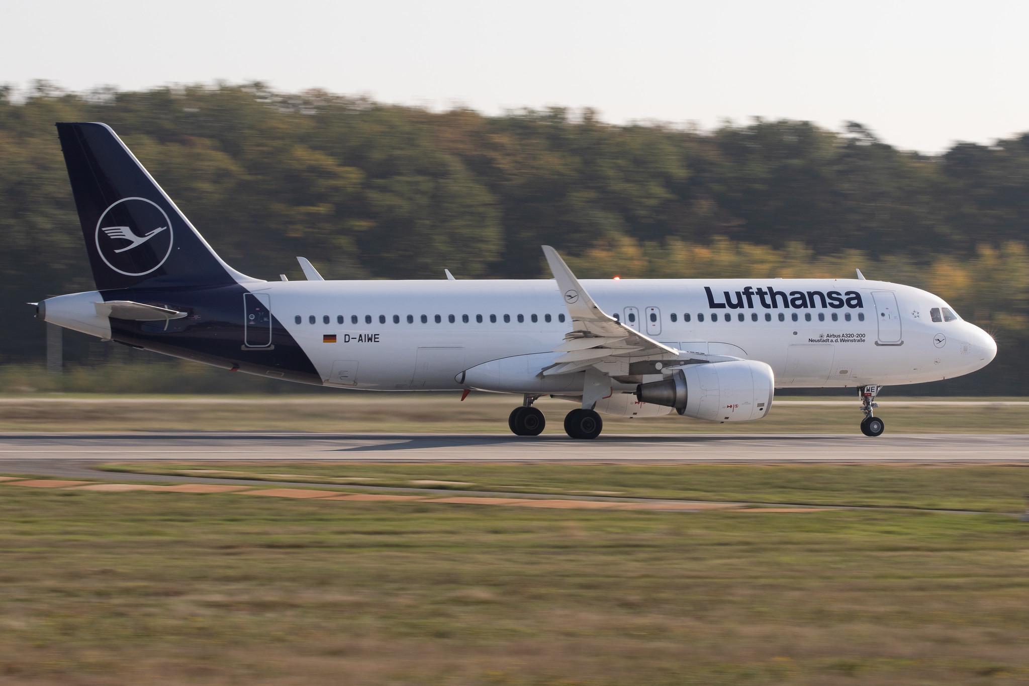 Frankfurt Airport: Lufthansa (LH / DLH) |  Airbus A320-214 A320 | D-AIWE | MSN 8680