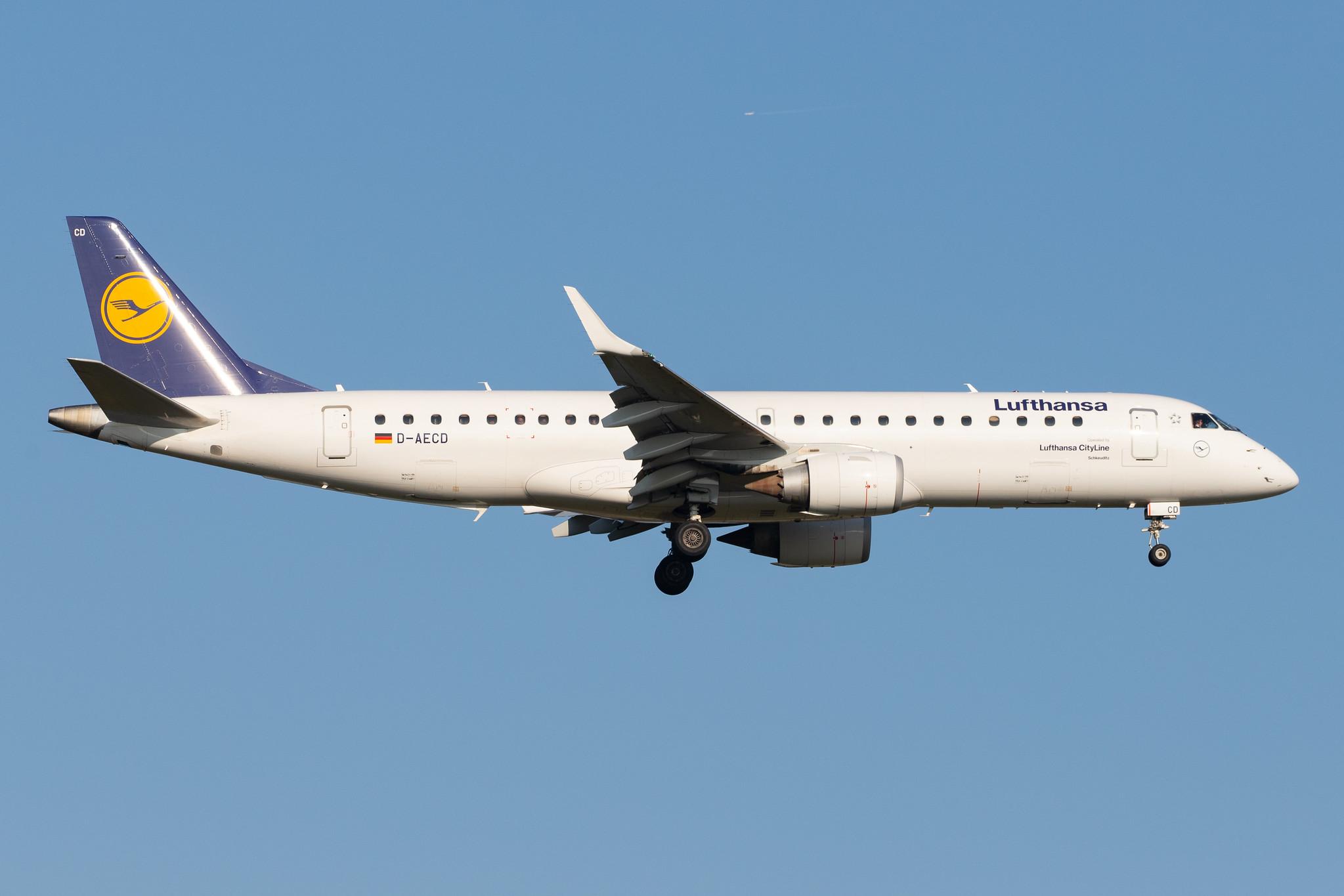 Frankfurt Airport: Lufthansa (LH / DLH) | Operator: Lufthansa CityLine |  Embraer ERJ-190LR E190 | D-AECD | MSN 19000337