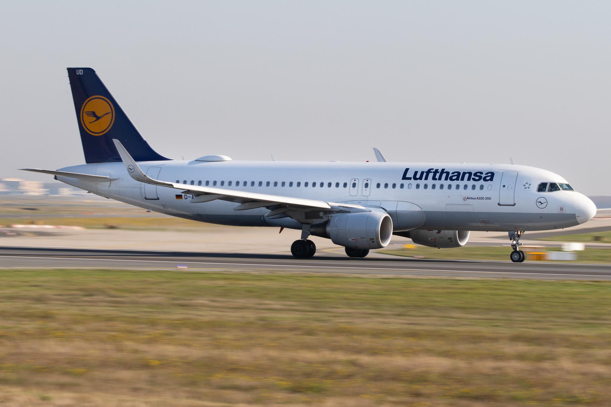 Frankfurt Airport: Lufthansa (LH / DLH) |  Airbus A320-214 A320 | D-AIUD | MSN 6033