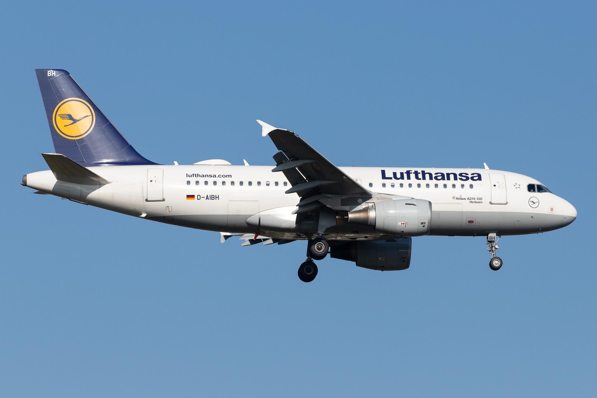 Frankfurt Airport: Lufthansa (LH / DLH) |  Airbus A319-112 A319 | D-AIBH | MSN 5239