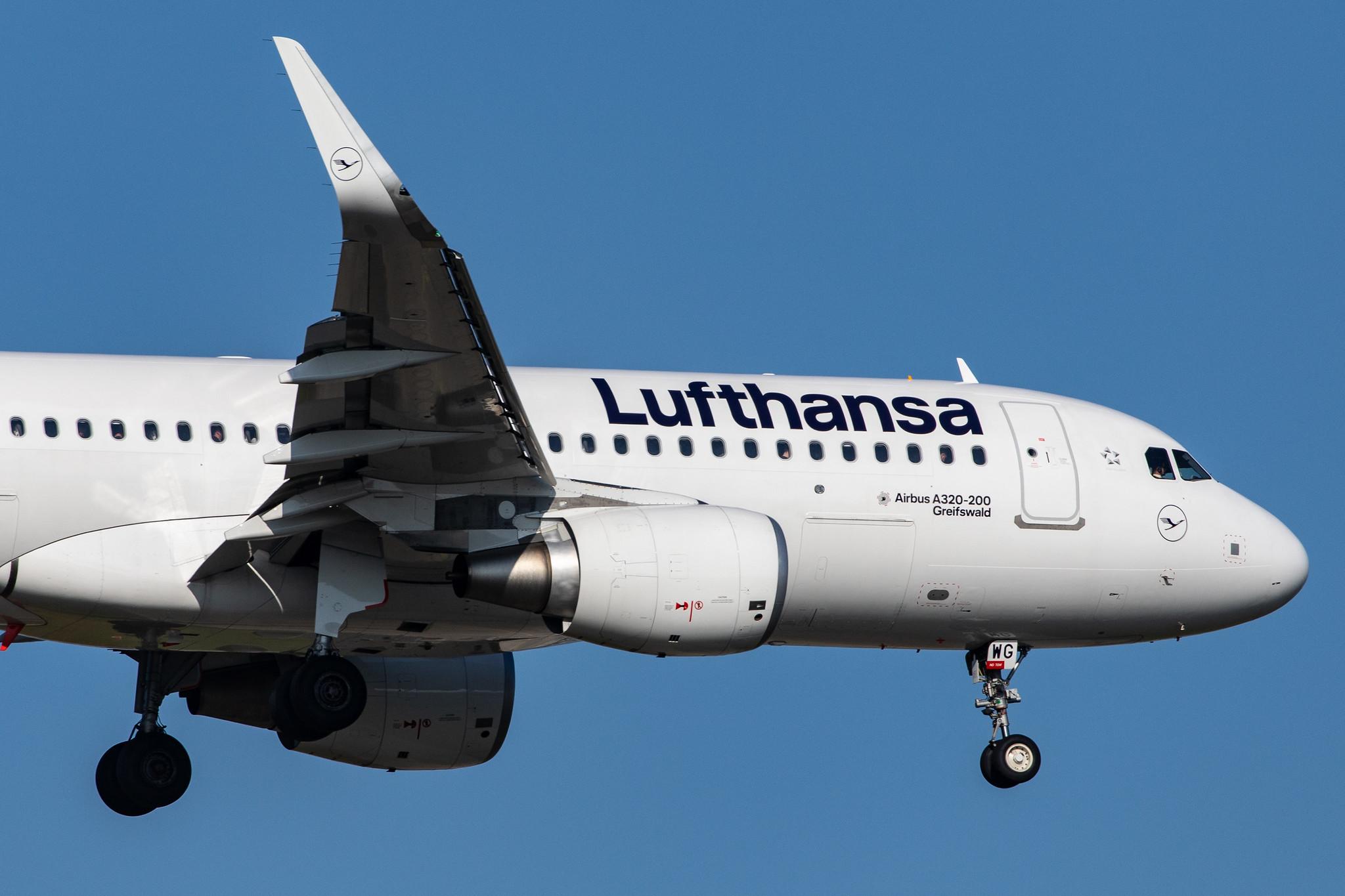 Frankfurt Airport: Lufthansa (LH / DLH) |  Airbus A320-214 A320 | D-AIWG | MSN 8902
