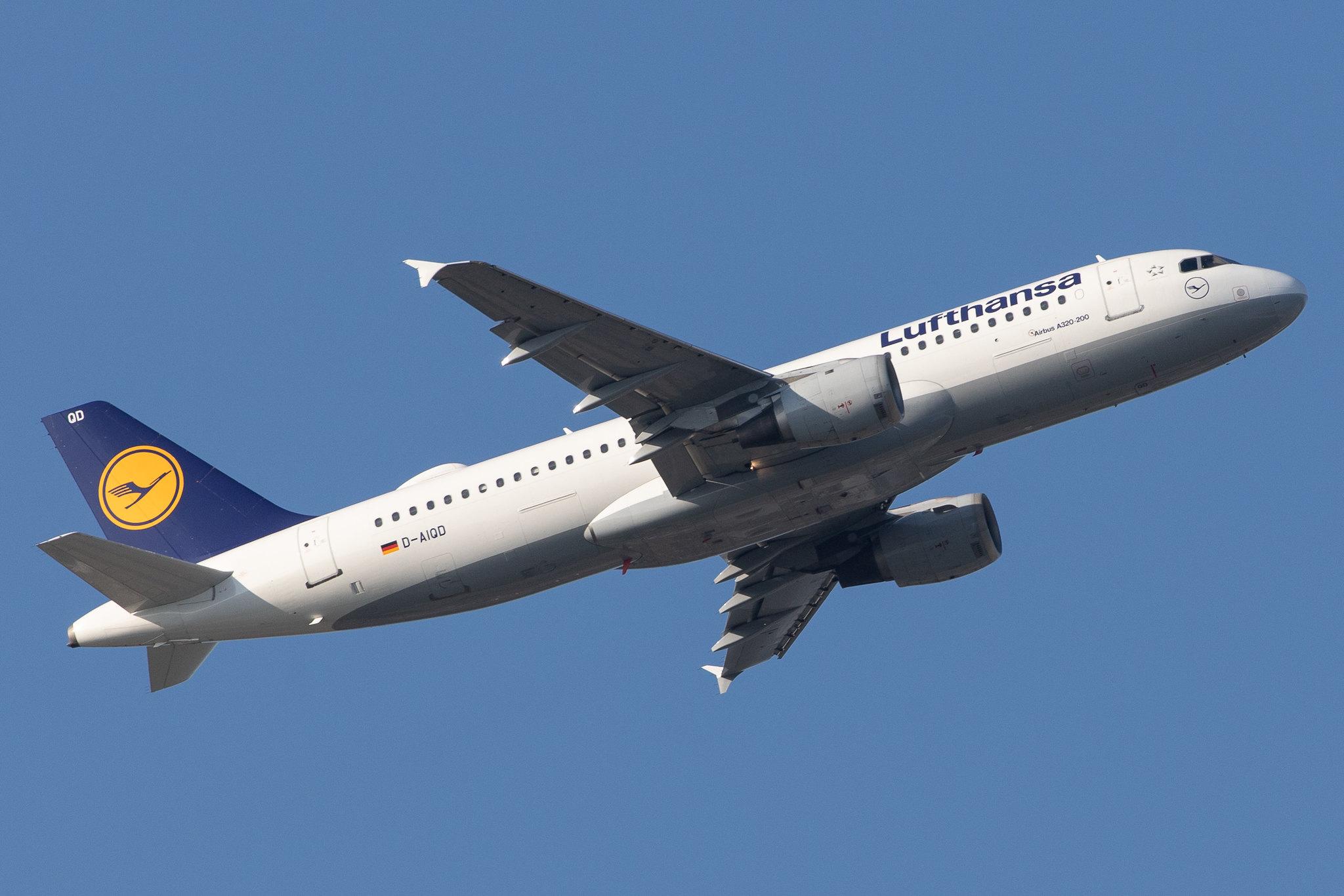 Frankfurt Airport: Lufthansa (LH / DLH) |  Airbus A320-211 A320 | D-AIQD | MSN 0202