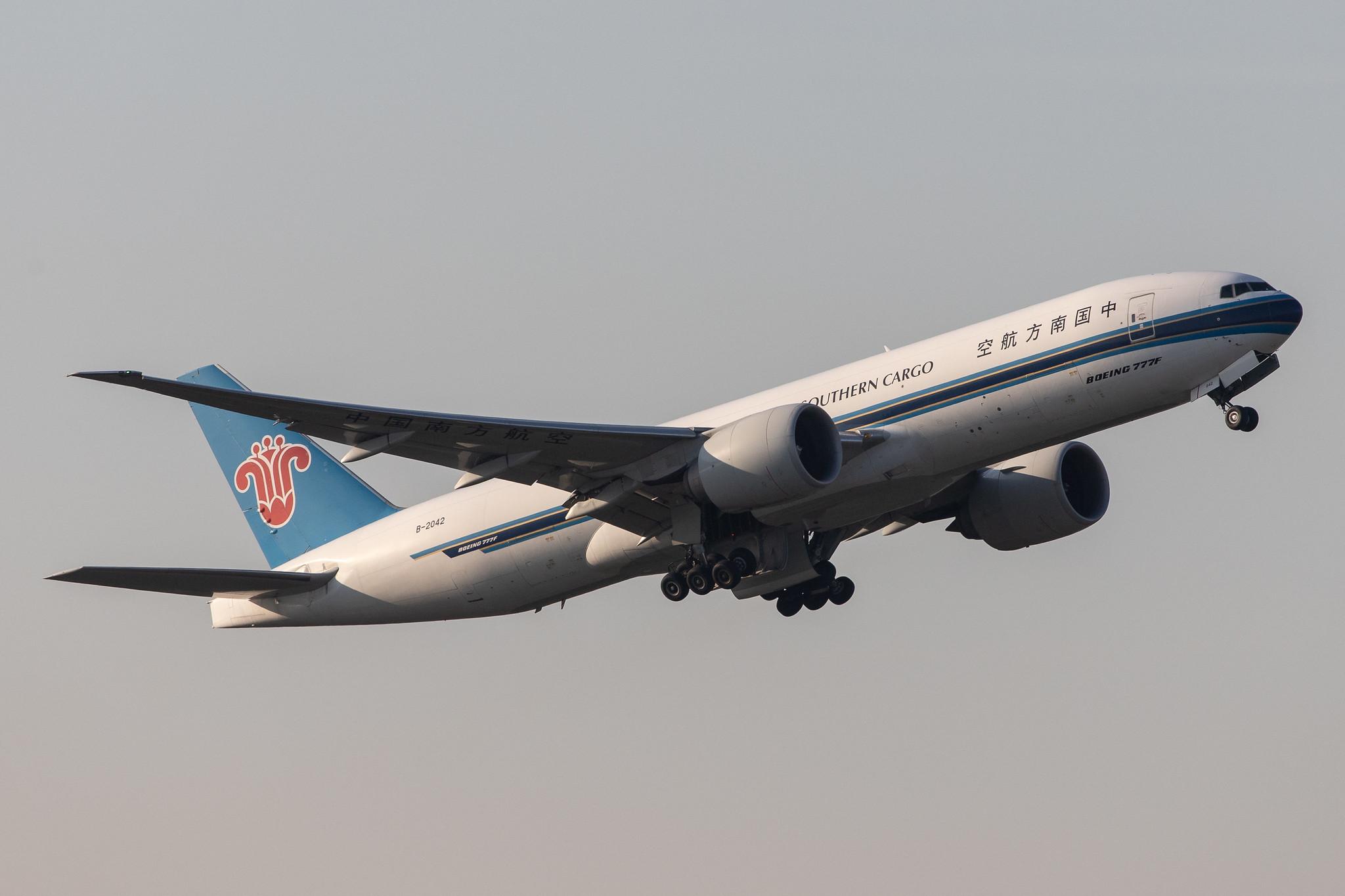 Frankfurt Airport: China Southern Cargo (CZ / CSN) | Operator: China Southern Airlines |  Boeing 777-F1B B77L | B-2042 | MSN 41633