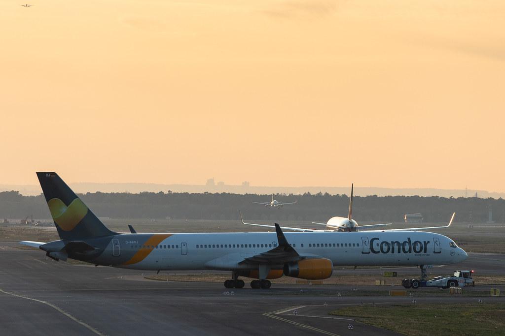 Frankfurt Airport: Condor (DE / CFG) |  Boeing 757-330 B753 | D-ABOJ | MSN 29019