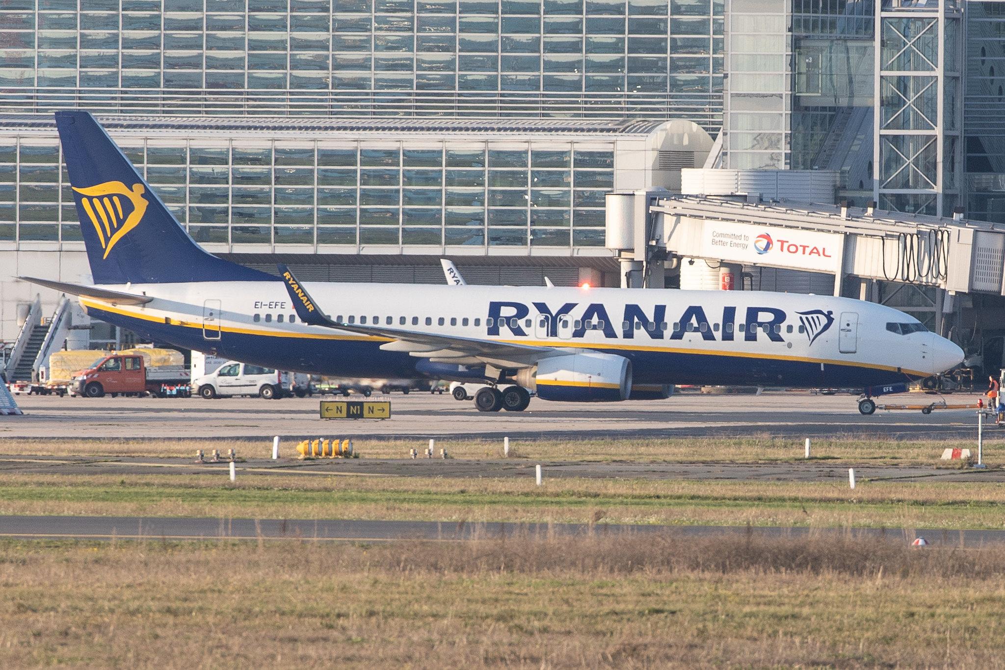Frankfurt Airport: Ryanair (FR / RYR) |  Boeing 737-8AS B738 | EI-EFE | MSN 37533