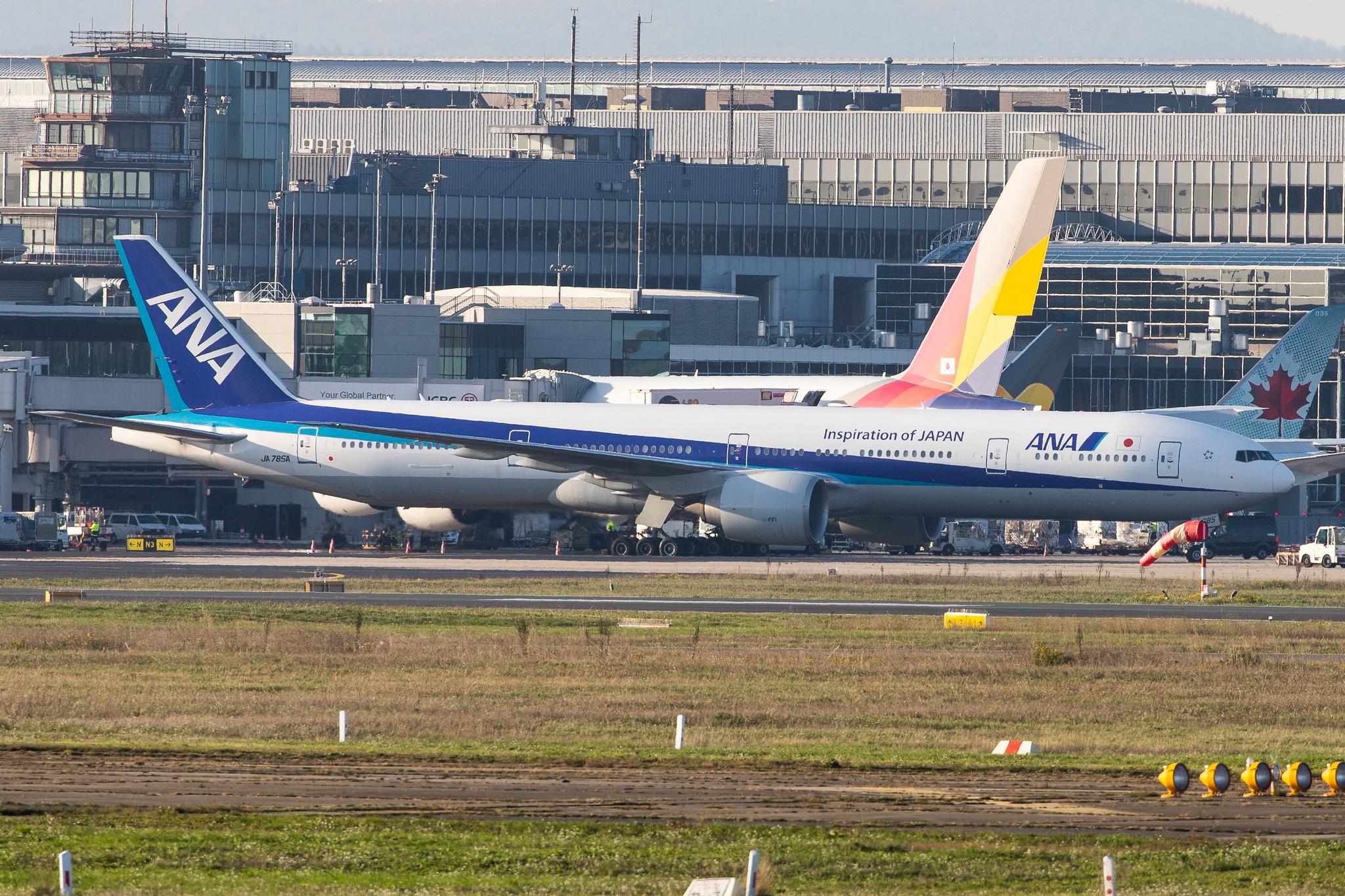 Frankfurt Airport: All Nippon Airways (NH / ANA) |  Boeing 777-381(ER) B77W | JA785A | MSN 37951