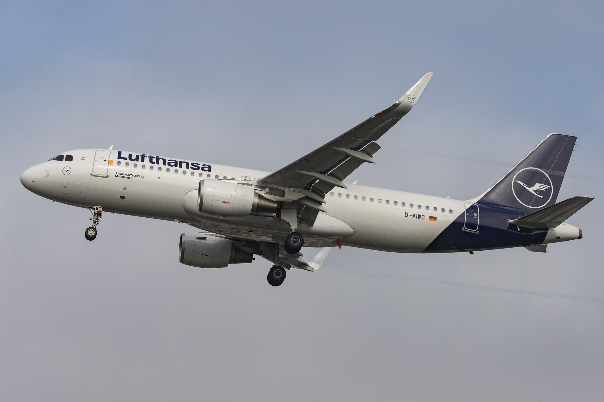 Frankfurt Airport: Lufthansa (LH / DLH) |  Airbus A320-214 A320 | D-AIWC | MSN 8667