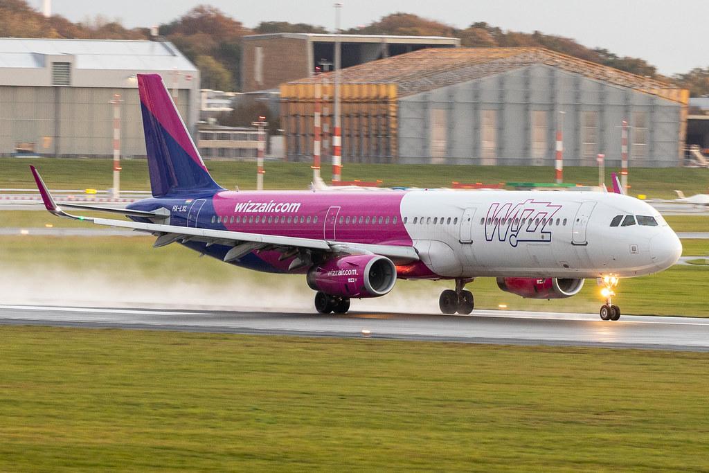 Hamburg Airport: Wizz Air (W6 / WZZ) |  Airbus A321-231 A321 | HA-LXL | MSN 7488