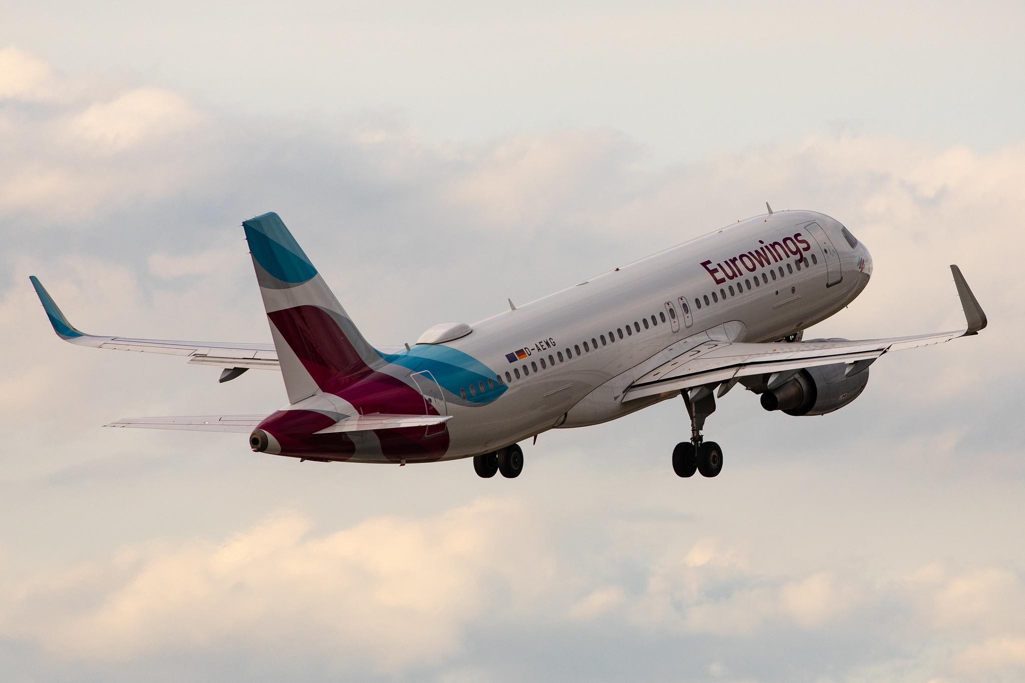 Düsseldorf Airport: Eurowings (EW / EWG) |  Livery: Visit Sweden/Göteborg Livery |  Airbus A320-214 A320 | D-AEWG | MSN 7121