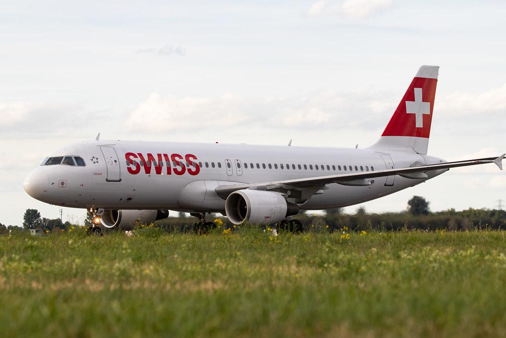 Düsseldorf Airport: Swiss (LX / SWR) |  Airbus A320-214 A320 | HB-IJP | MSN 0681