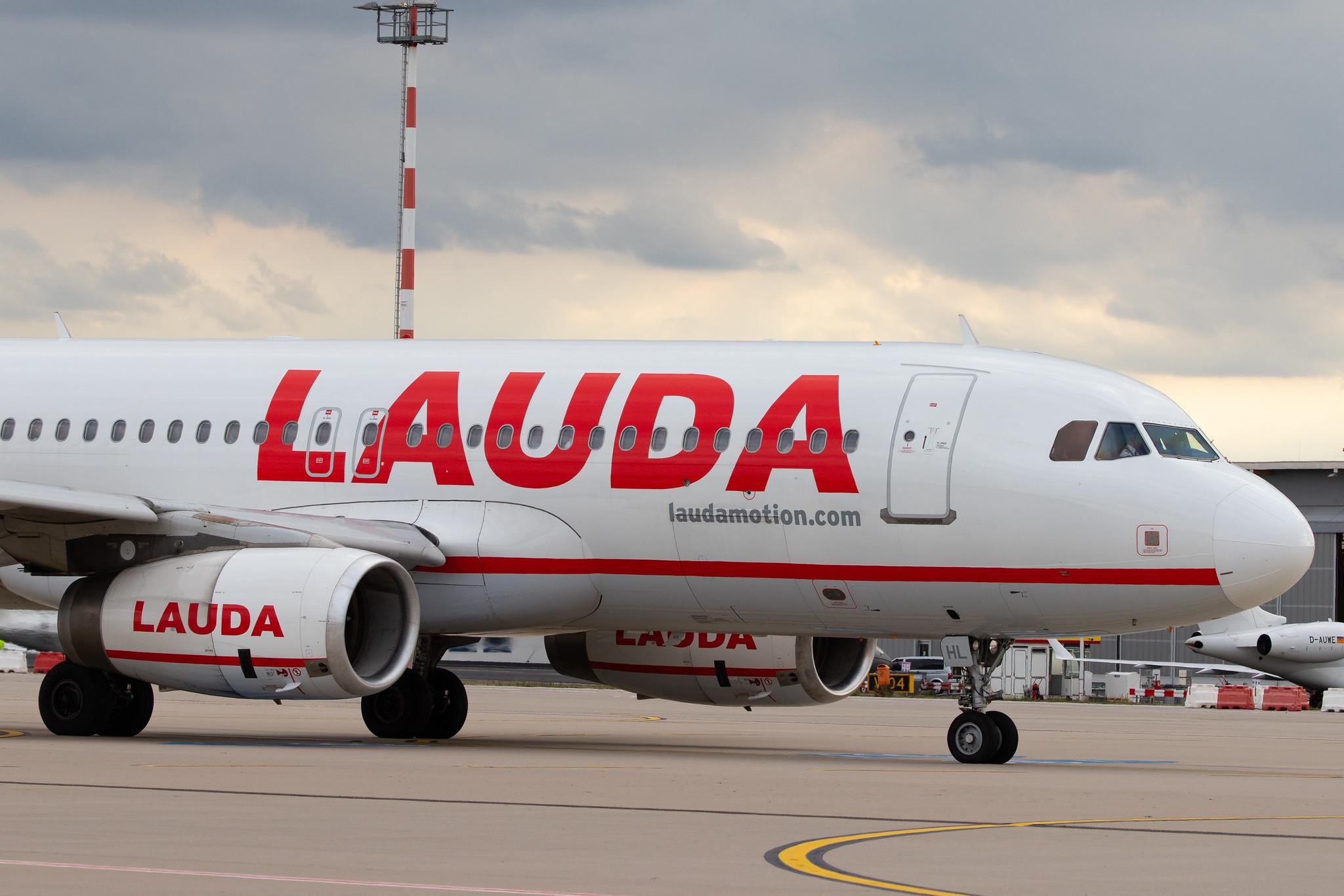 Düsseldorf Airport: Laudamotion (OE / LDM) |  Airbus A320-232 A320 | OE-IHL | MSN 3105