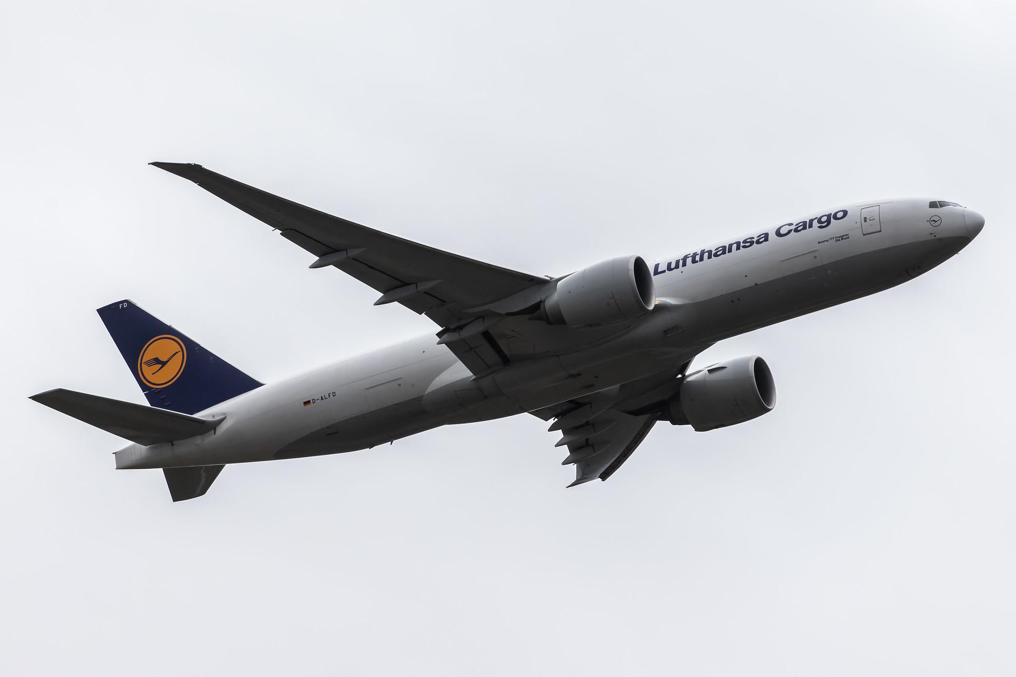 Frankfurt Airport: Lufthansa Cargo (/ GEC) |  Boeing 777-FBT B77L | D-ALFD | MSN 41677